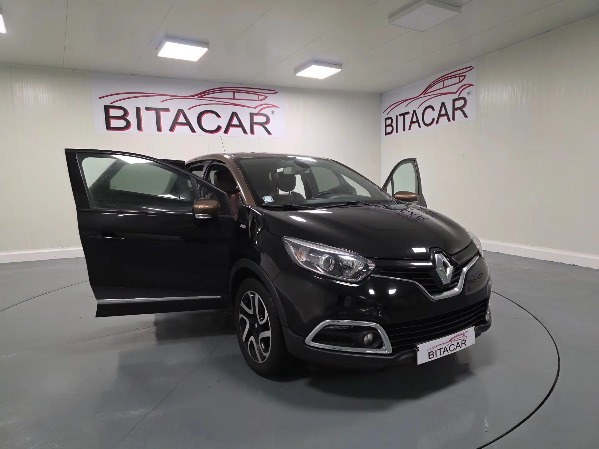 Renault Captur 1.5 dCi Exclusive 3