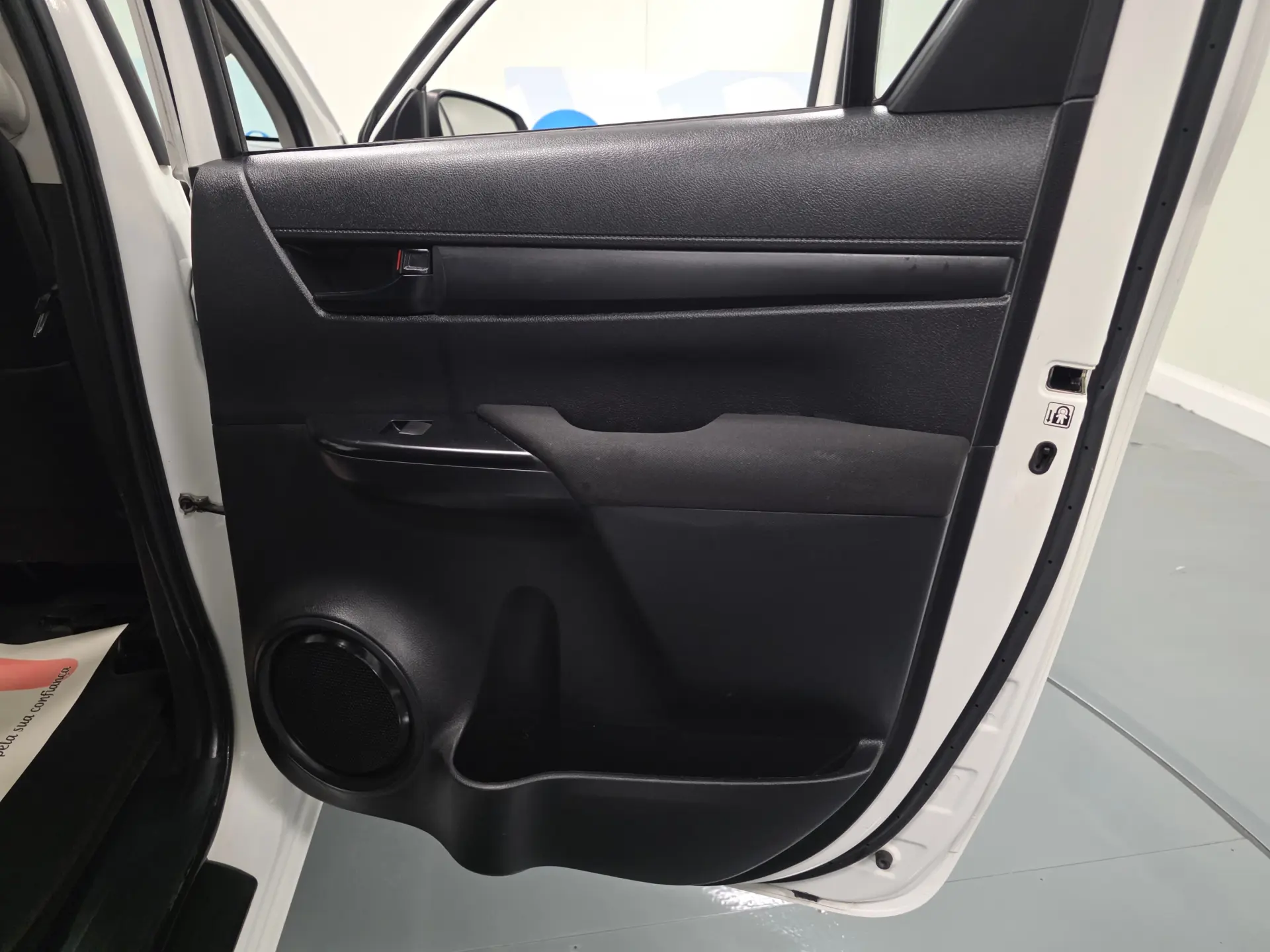 Toyota Hilux 2.4 D-4D 4WD CD CH 58