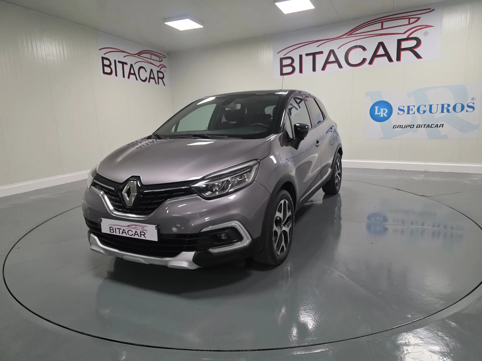 Renault Captur 1.5 DCI EXCLUSIVE 11