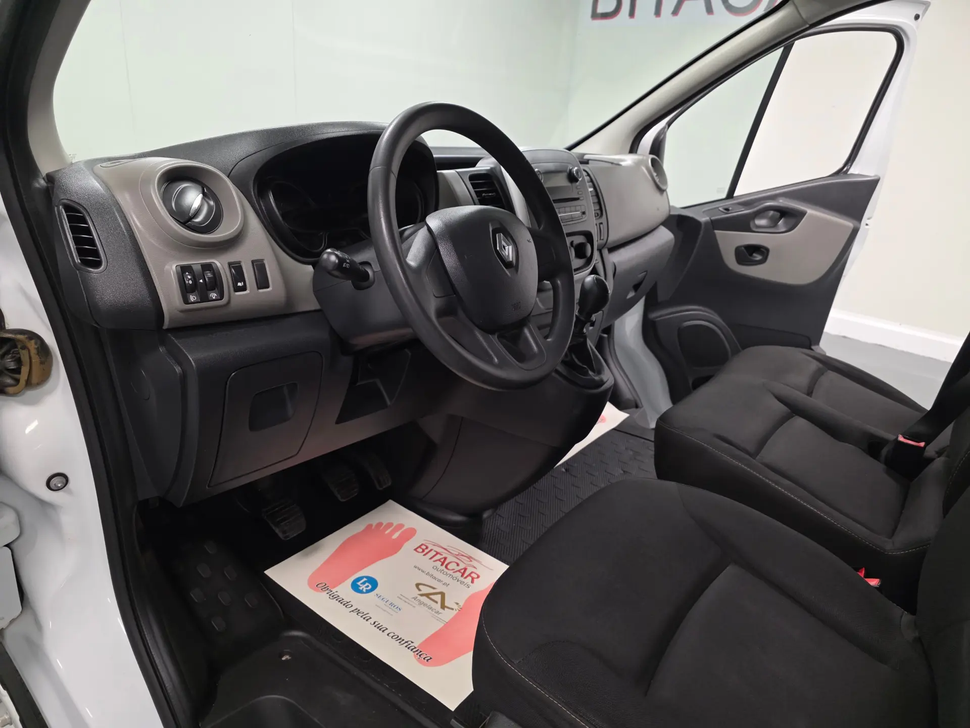 Renault Trafic 1.6 dCi L1H1 1.0T SS 8