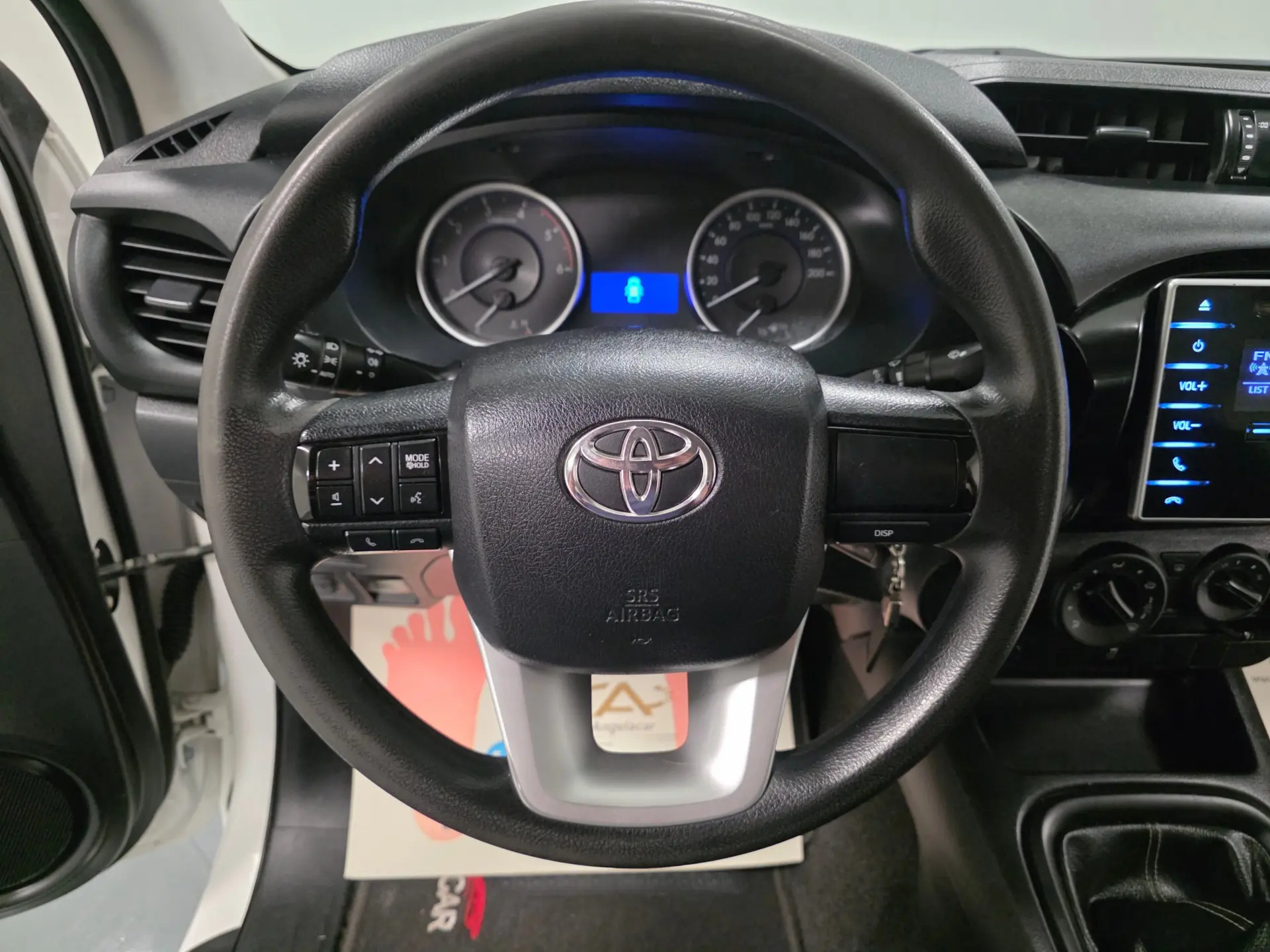 Toyota Hilux 2.4 D-4D 2WD CD 8