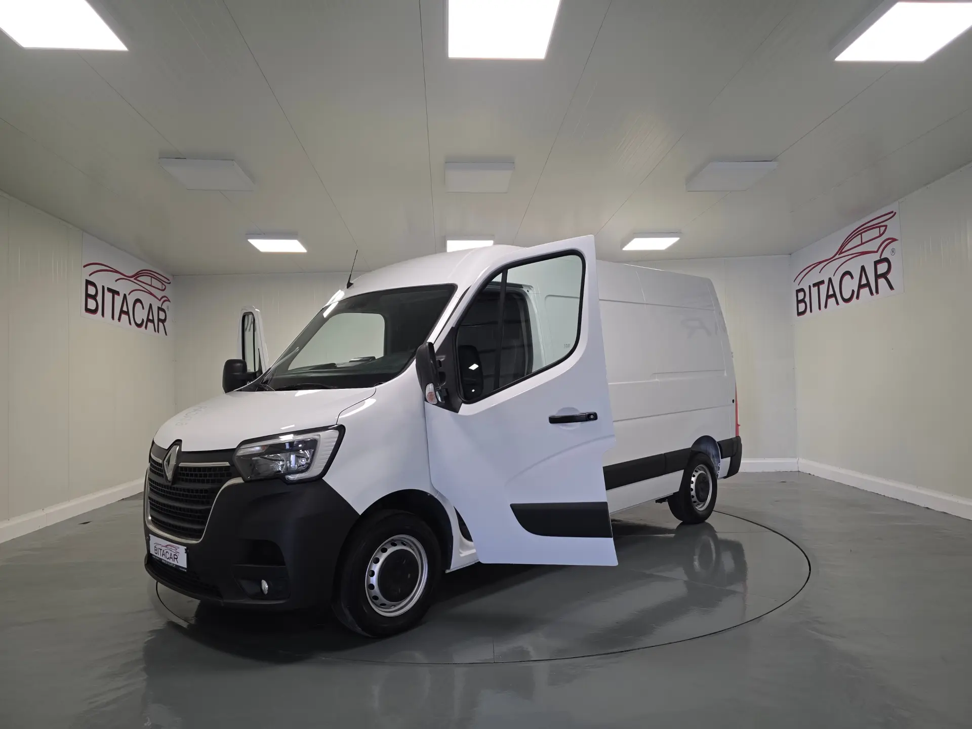 Renault Master L2H2 135CV IVA DEDUTIVEL 30