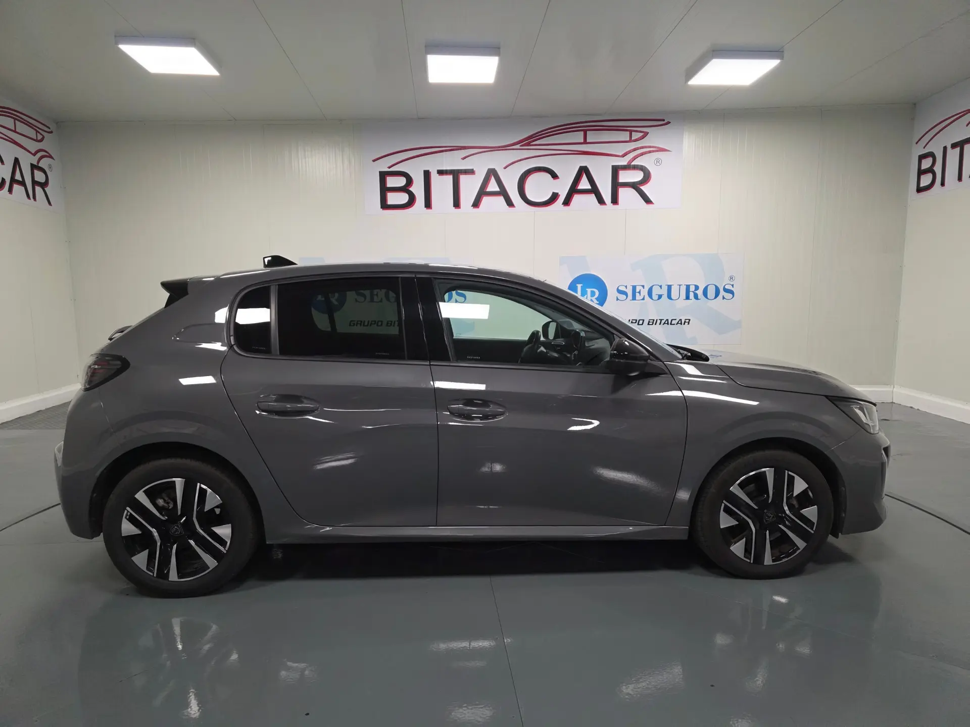 Peugeot 208 ALLURE 34
