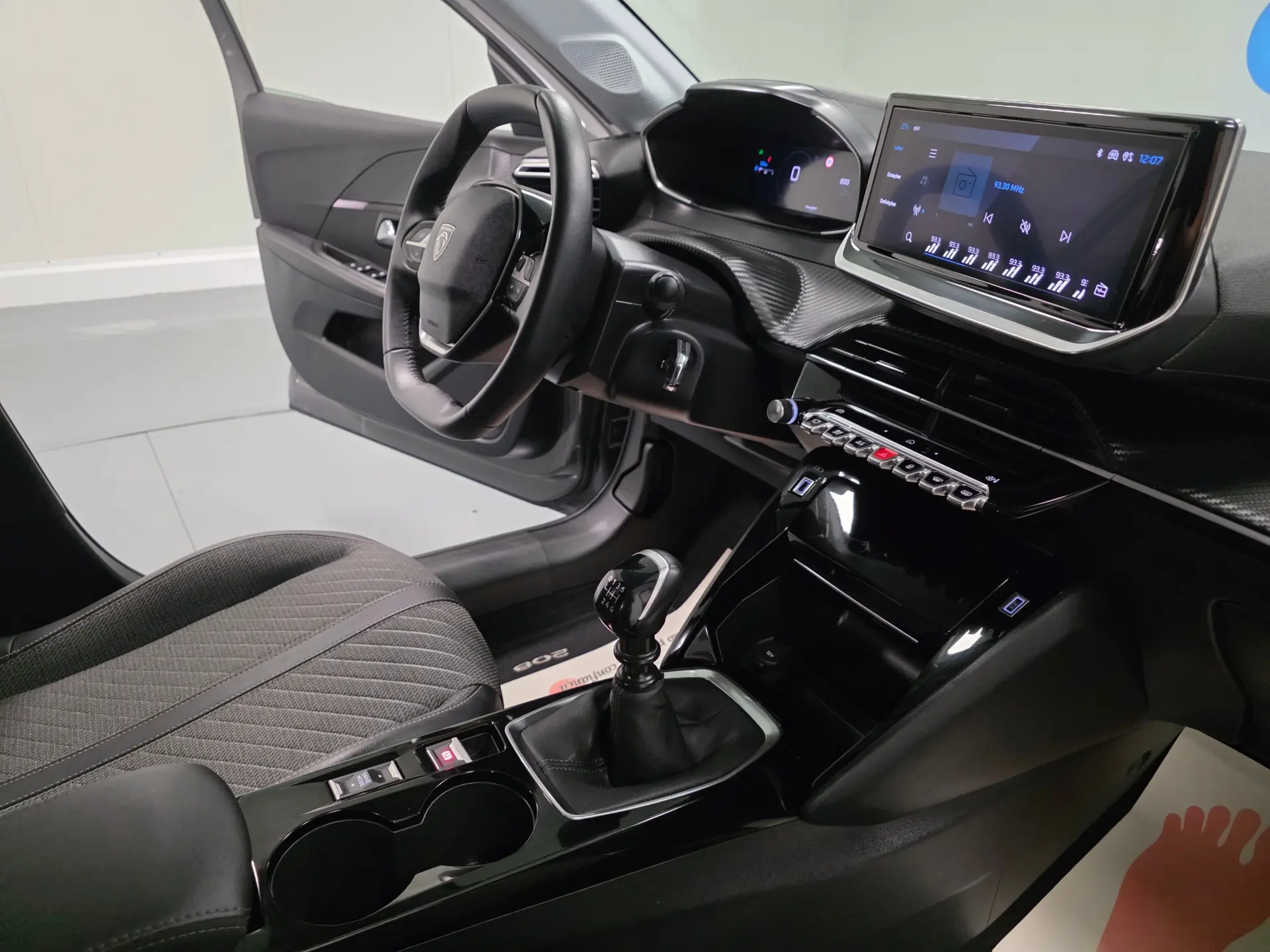 Peugeot 208 ALLURE 74