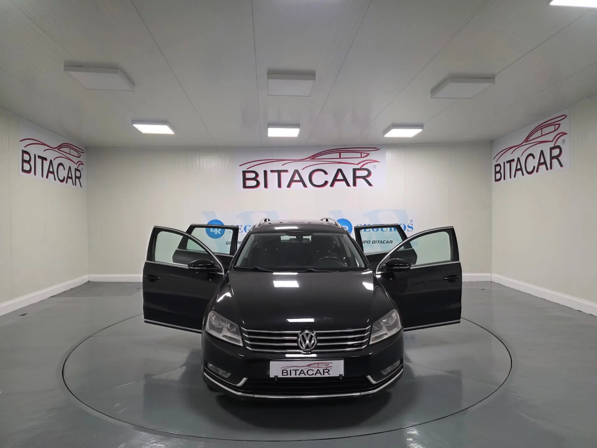 Volkswagen Passat 1.6 TDI Confortline 31