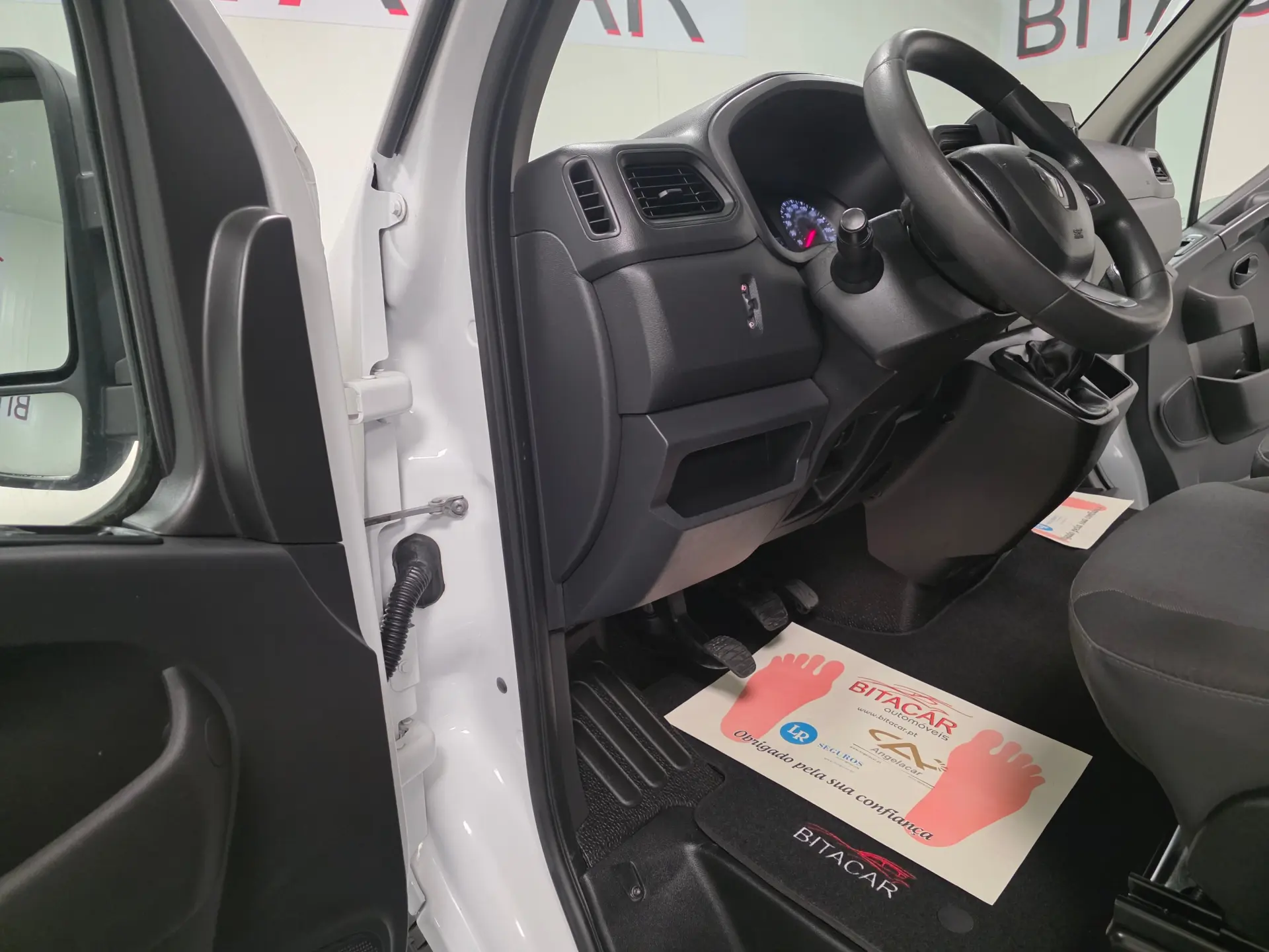 Renault Master L2H2 135CV GPS CAM TRASEIRA IVA DEDUTIVEL 74