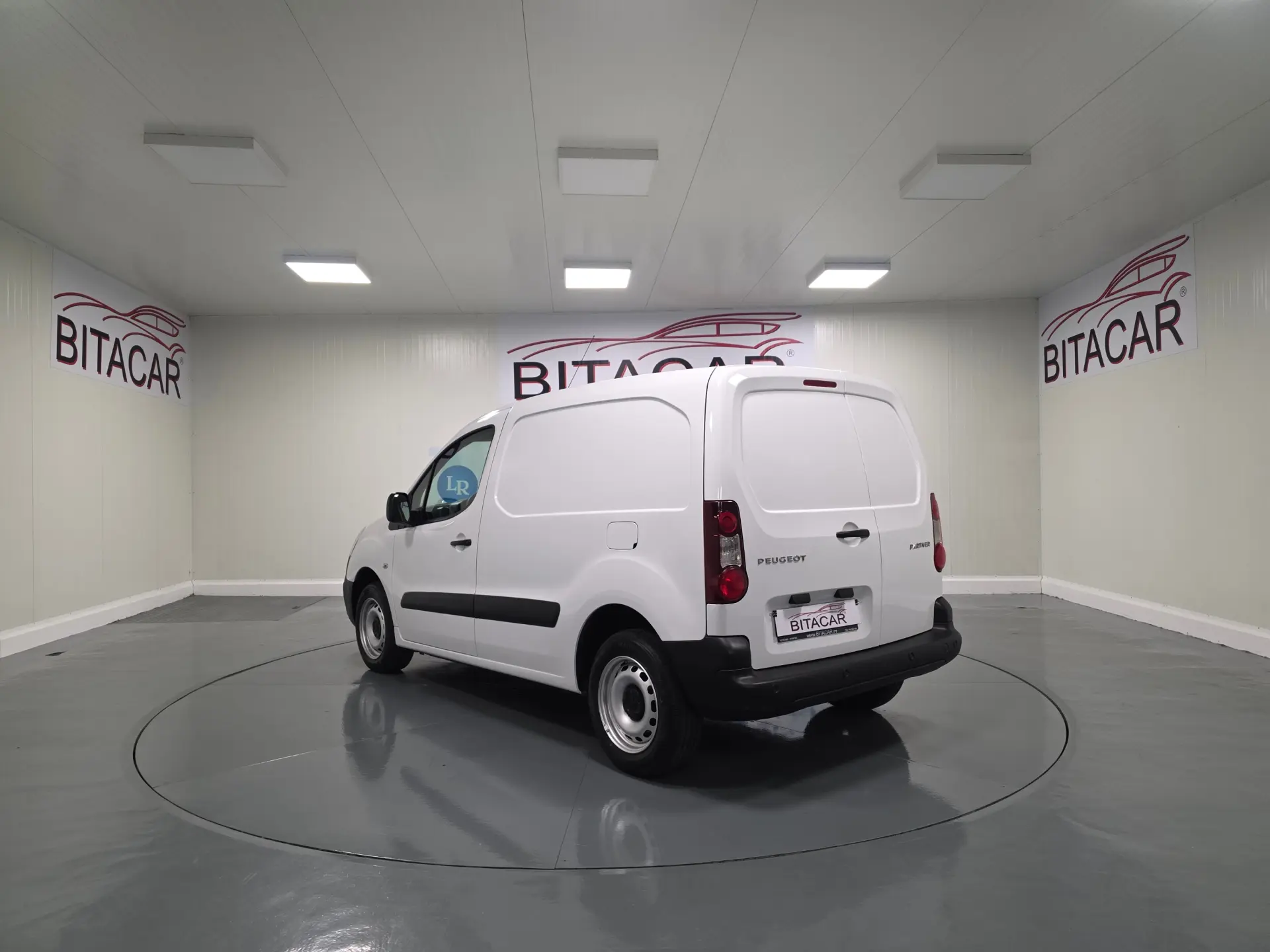 Peugeot Partner 1.6 HDI L1 PACK CD CLIM 27