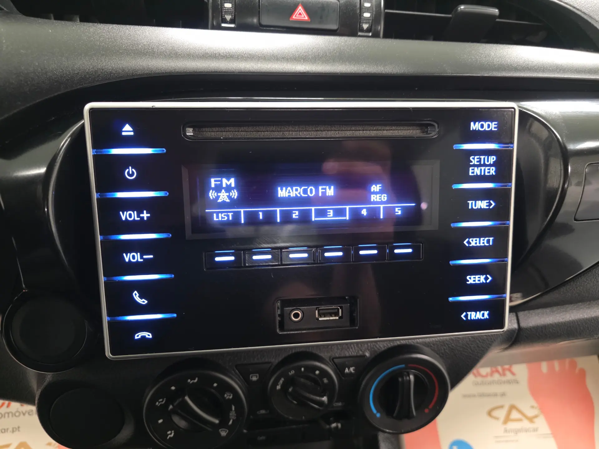 Toyota Hilux 2.4 D-4D 2WD CD 10