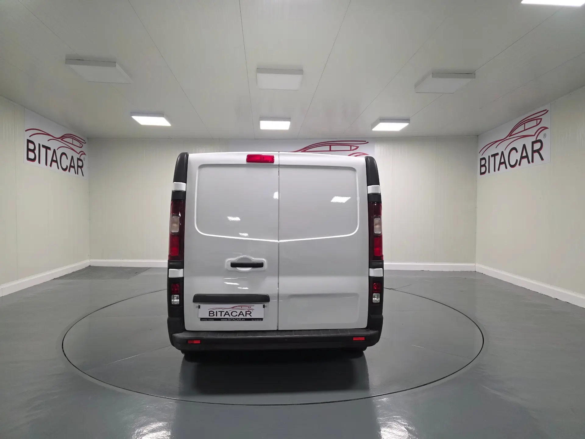 Renault Trafic 2.0 DCI L1H1 120CV IVA DEDUTIVEL 22