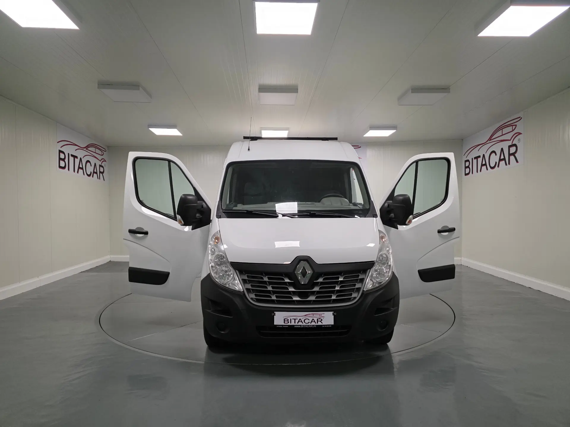 Renault Master 2.3 dCi L2H2 3.5T 18
