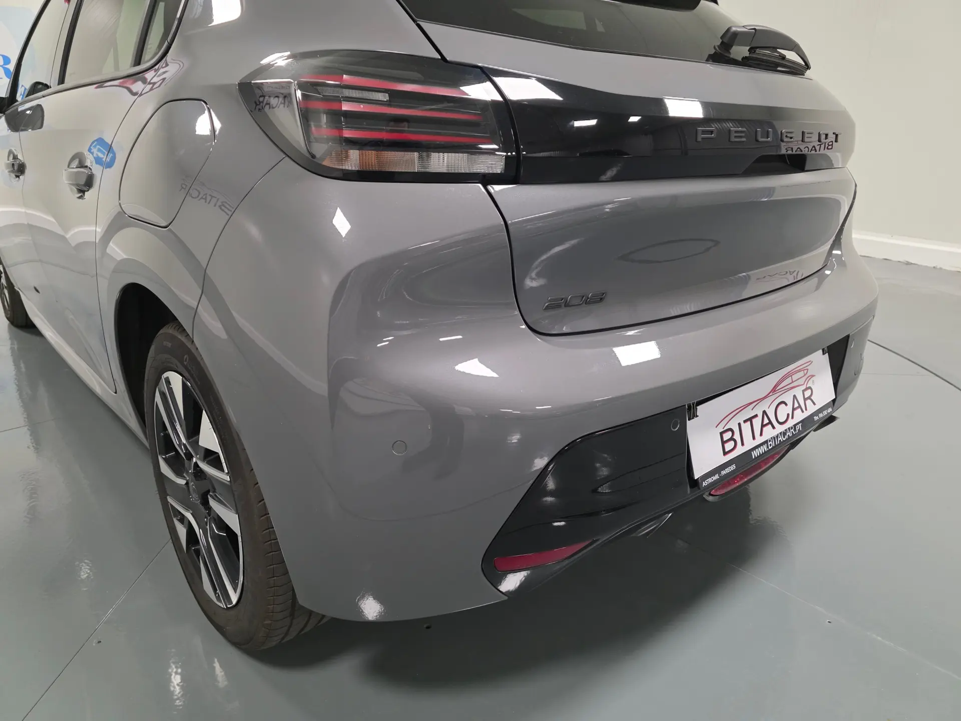 Peugeot 208 ALLURE 23