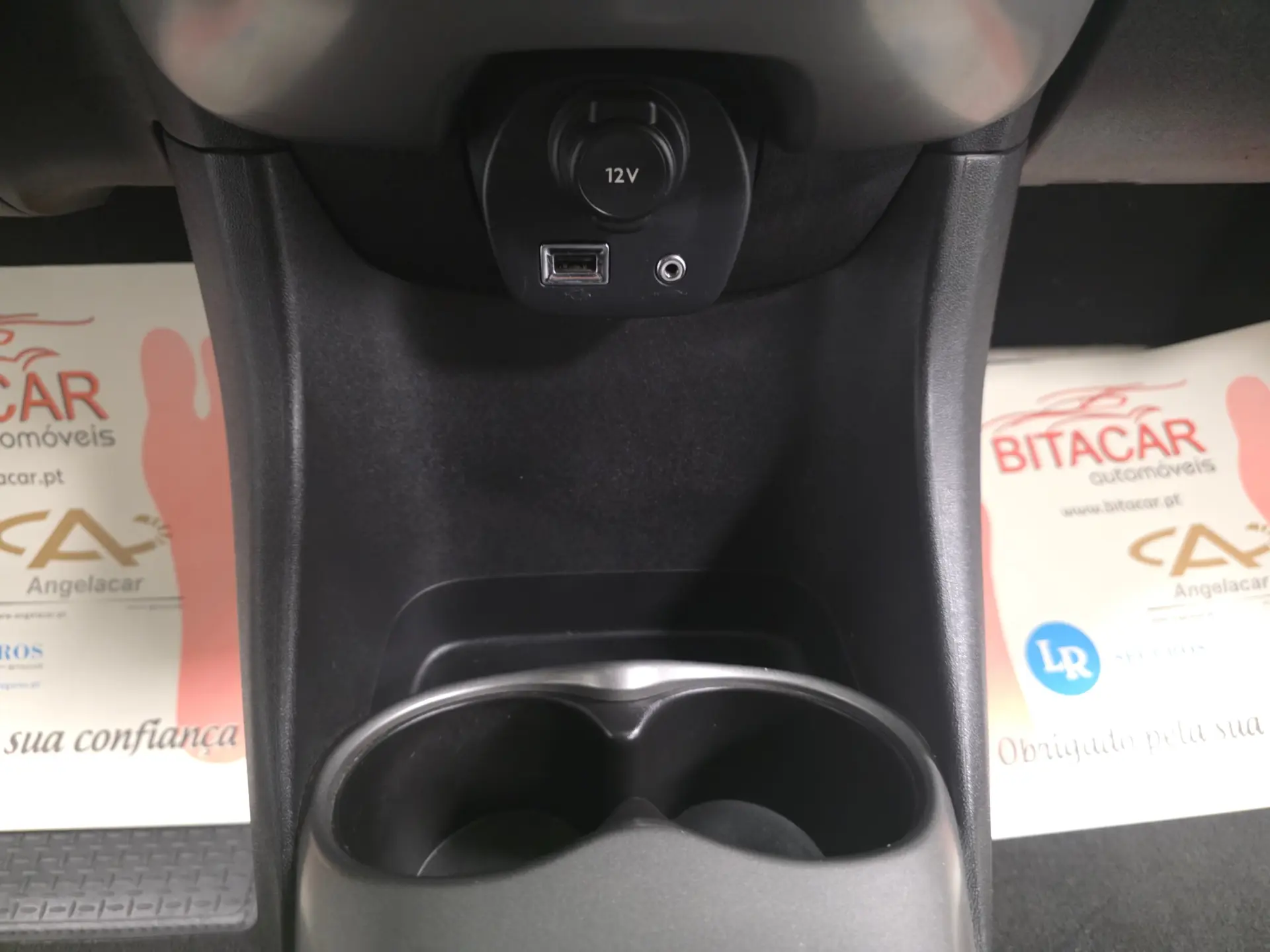 Toyota Aygo 1.0 VVT-I RISING  STAR X-SHIFT 12