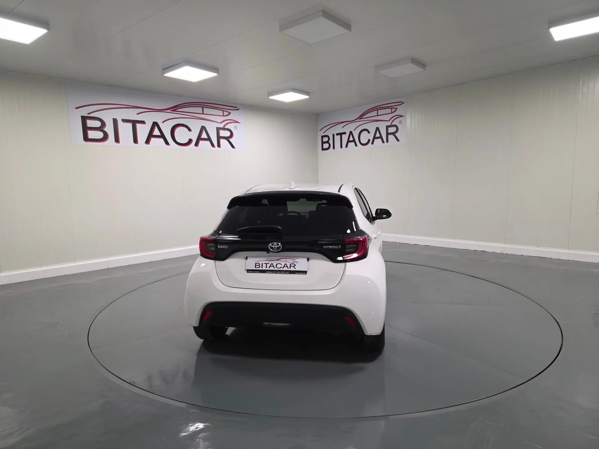 Toyota Yaris 1.5 HDF EXCLUSIVE 33