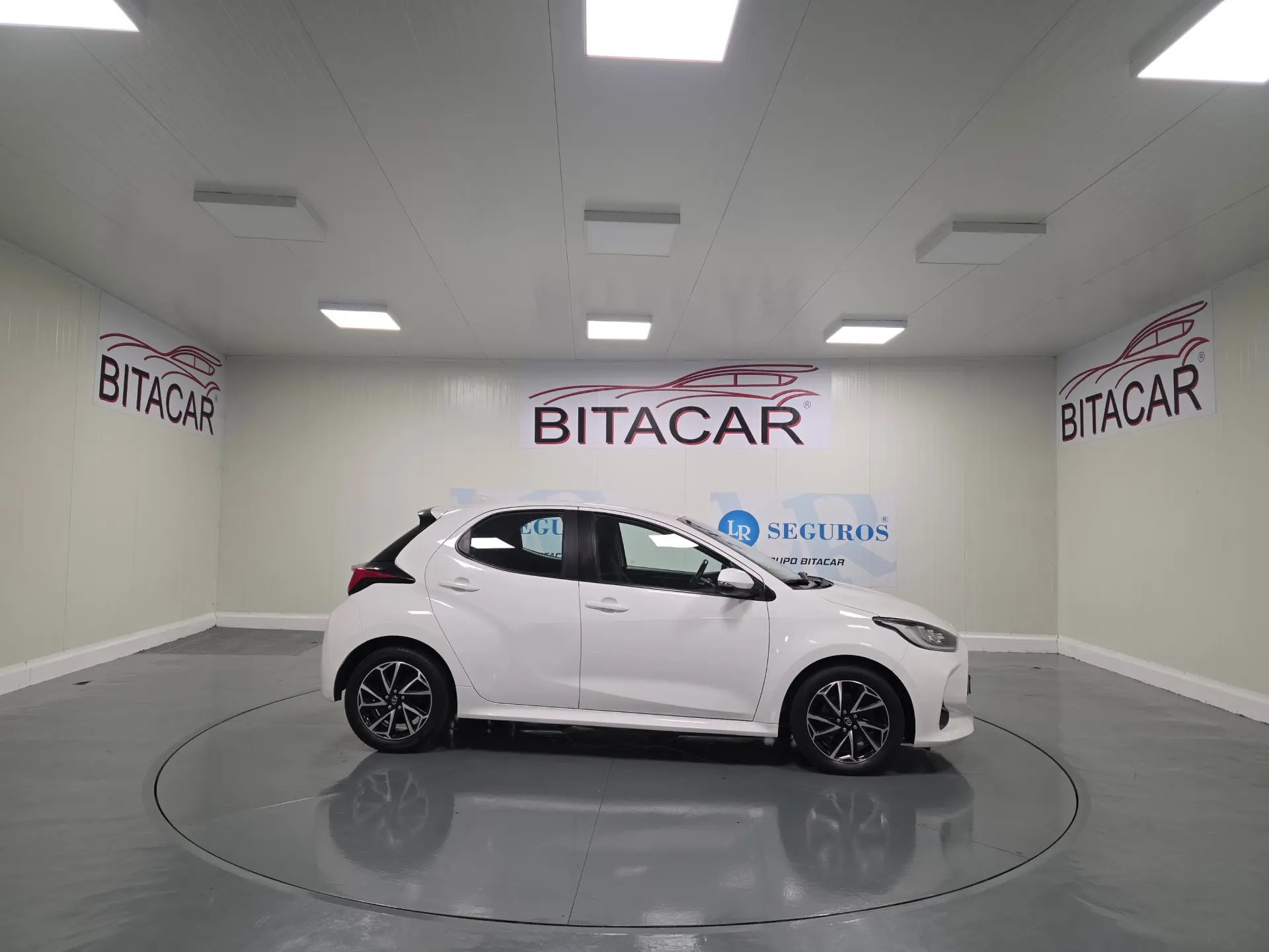 Toyota Yaris 1.5 HDF EXCLUSIVE 35