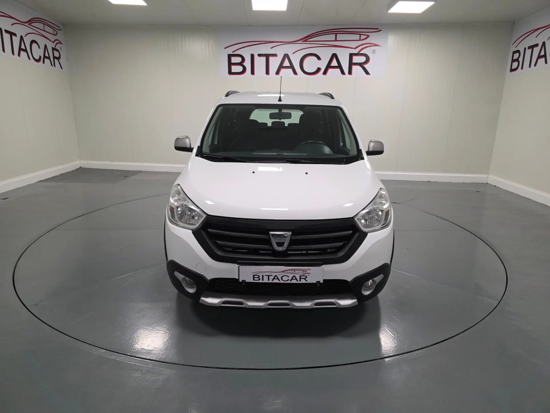 Dacia Lodgy 1.2 STEPWAY 8