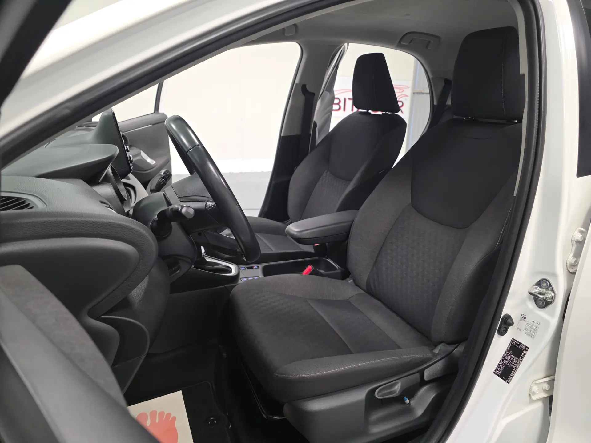 Toyota Yaris 1.5 HDF EXCLUSIVE 83