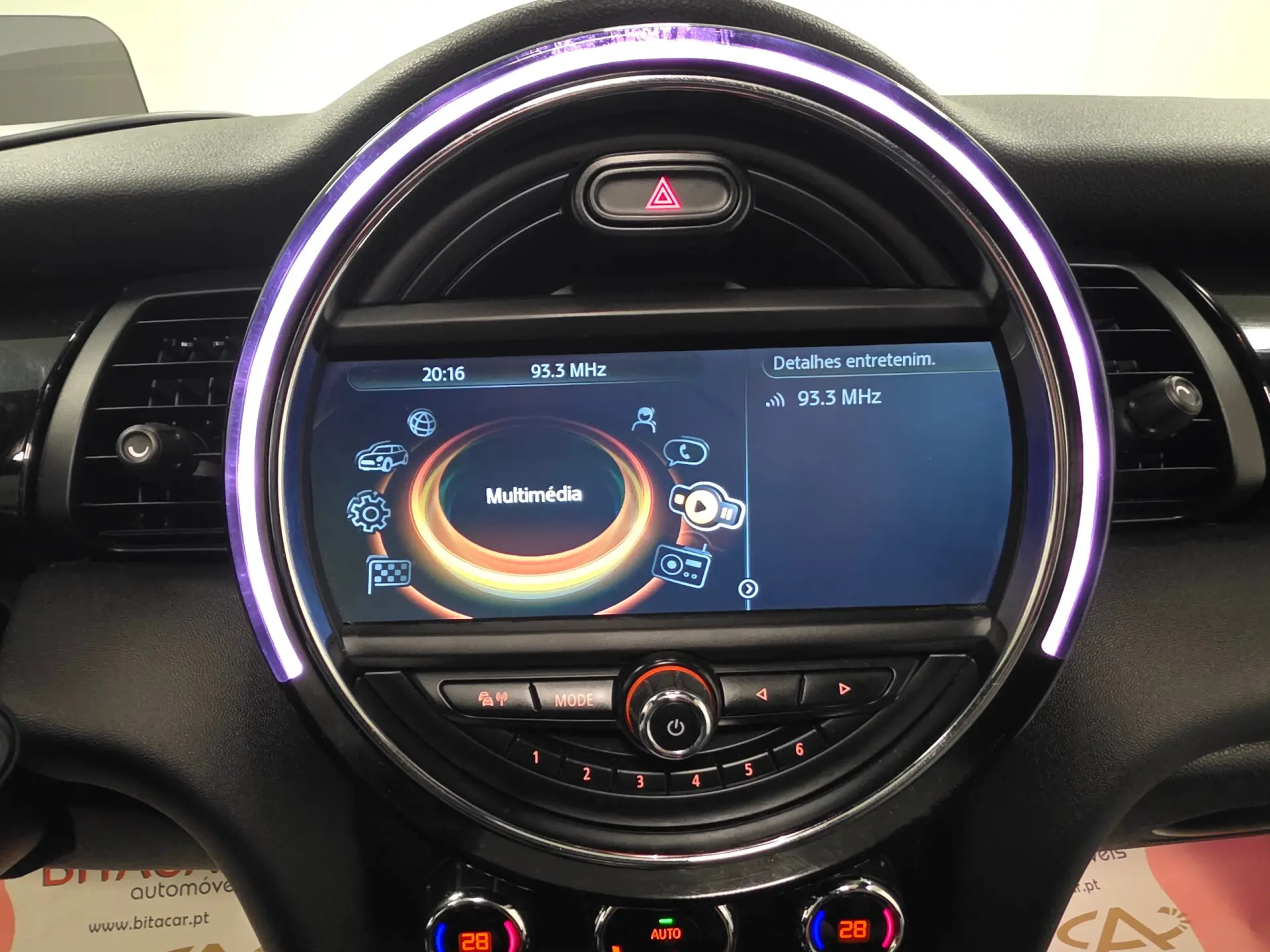 MINI 3 Portas Cooper D 98