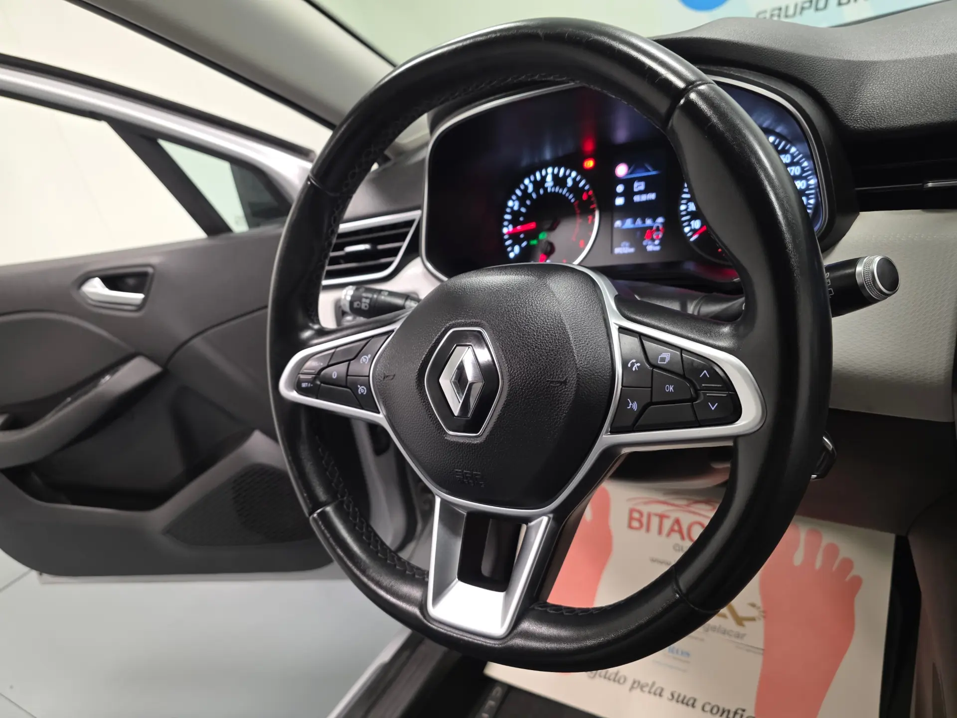 Renault Clio 1.0 TCE LIMITED 106