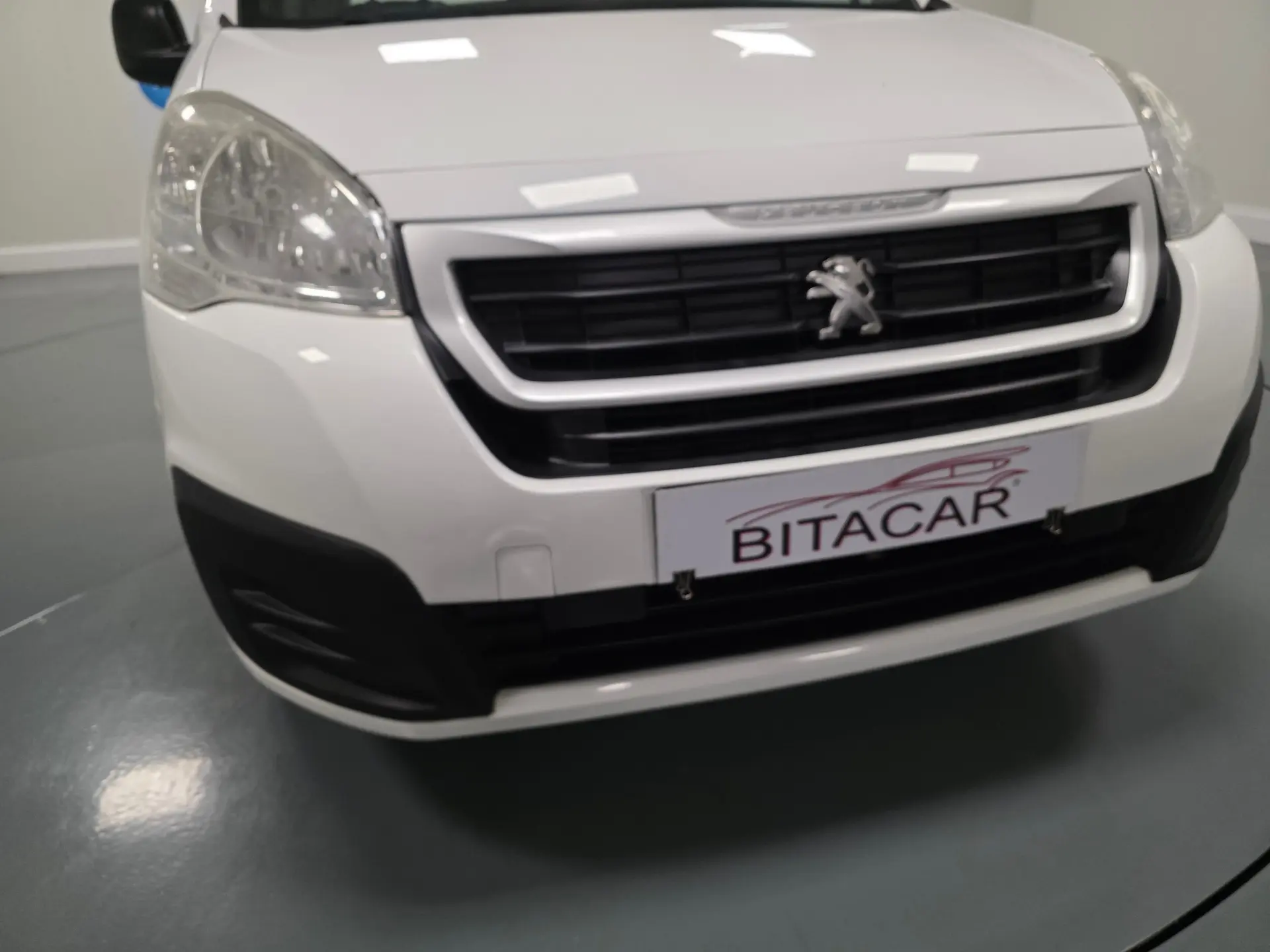 Peugeot Partner TEPEE 1.6 BLUEHDI 5 LUGARES 6