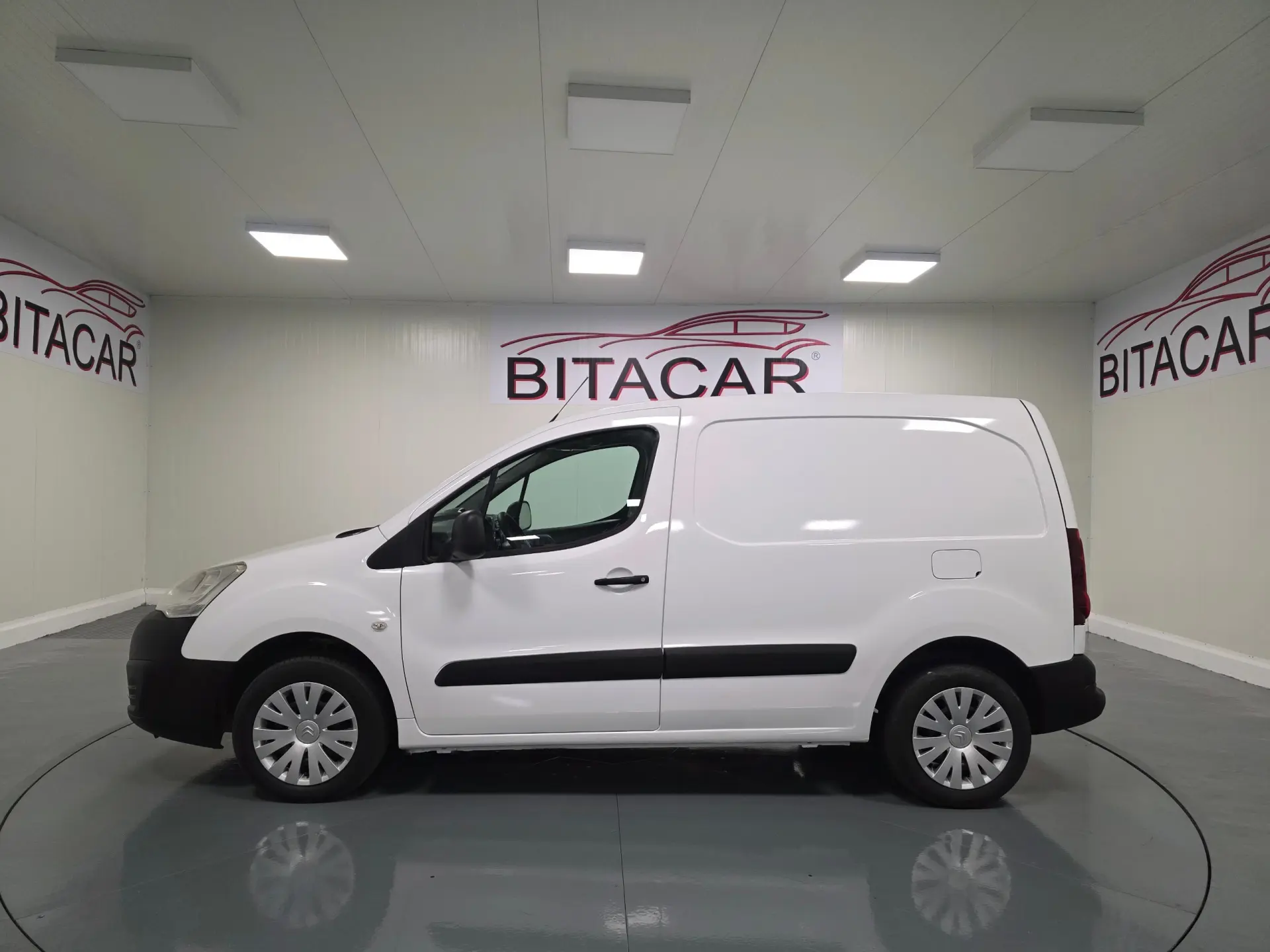 Citroën Berlingo 1.6 HDI IVA DEDUTIVEL 27