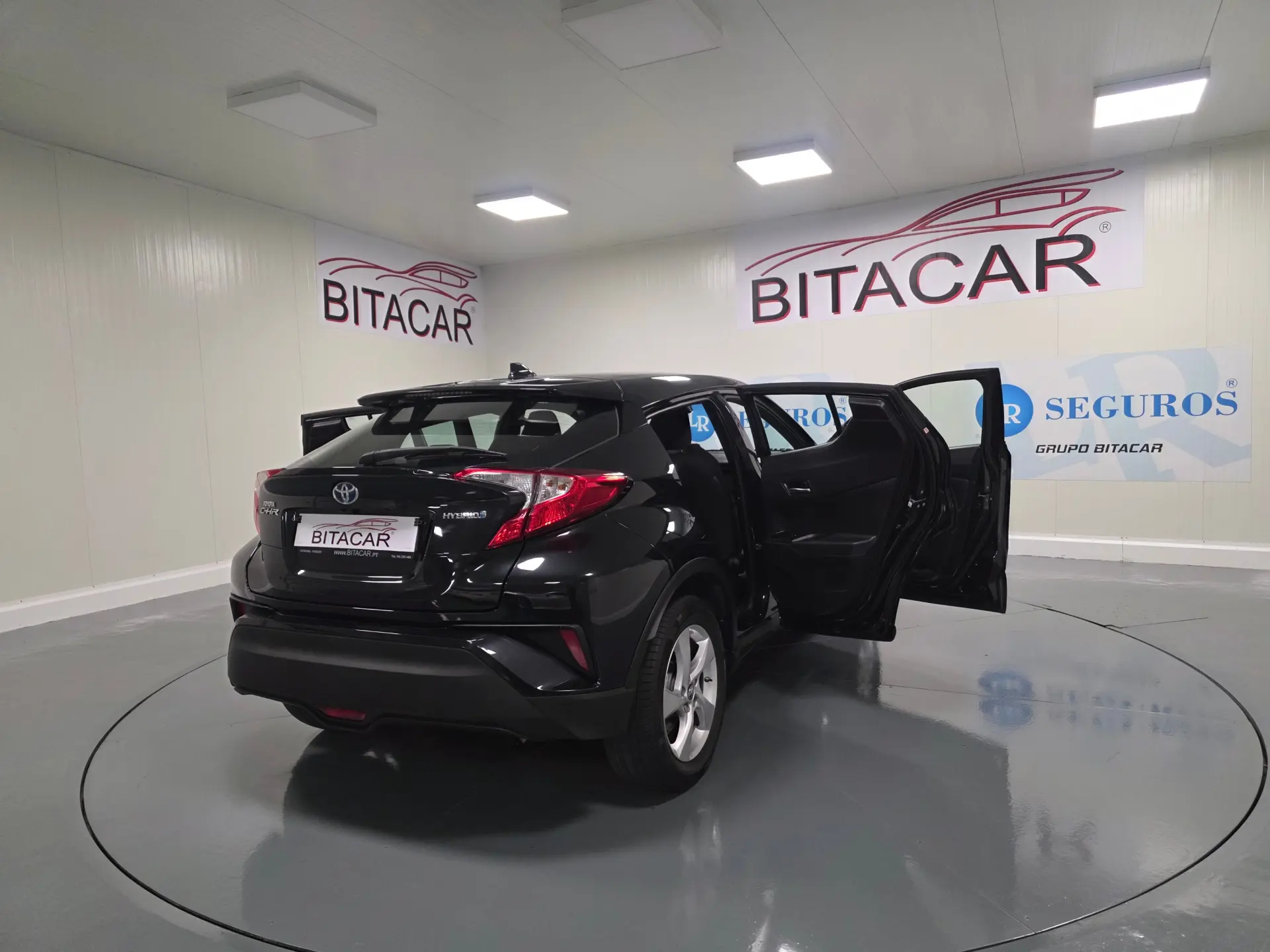 Toyota C-HR 1.8 HSD CONFORT 41