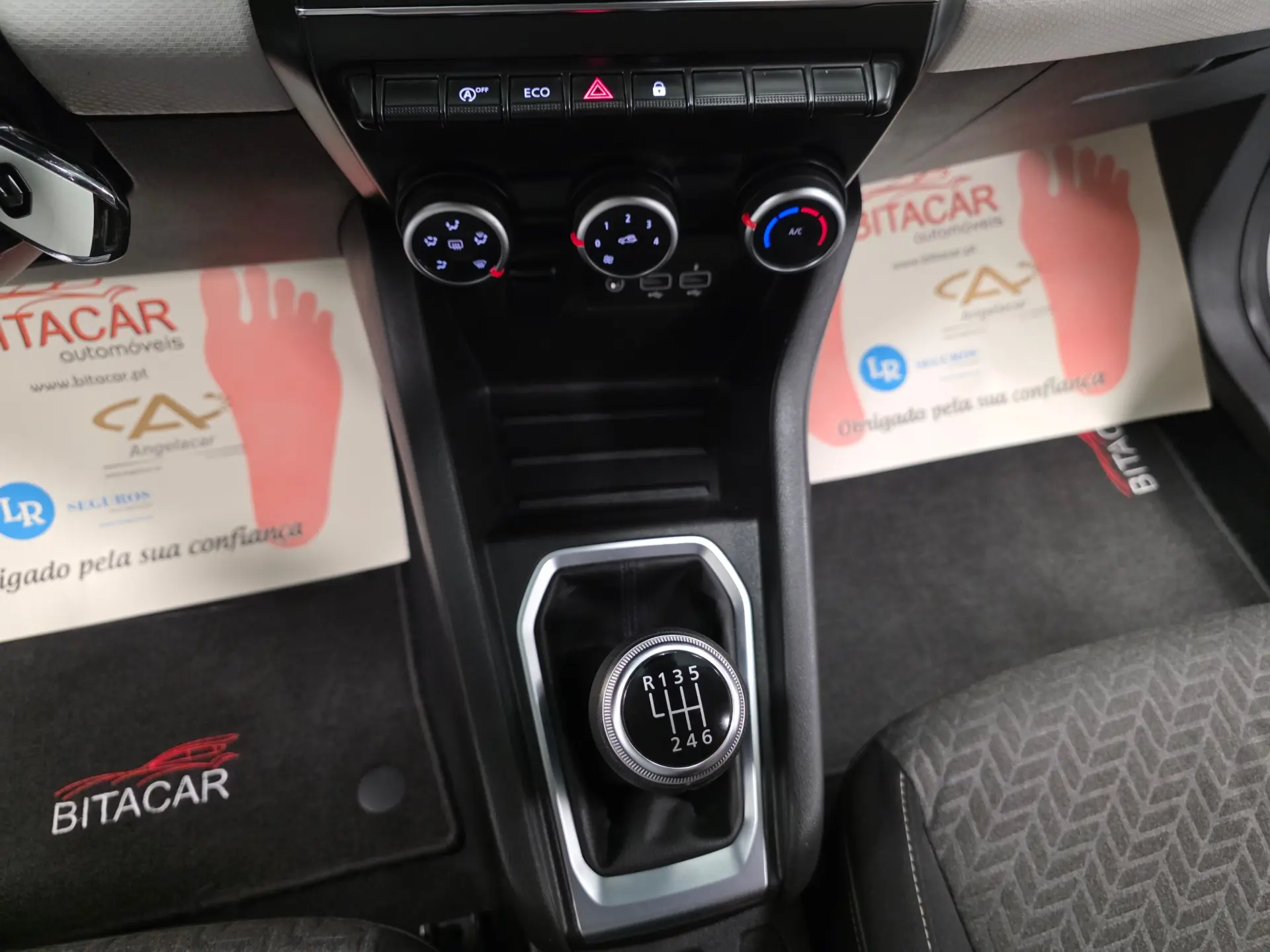 Renault Clio 1.0 TCE LIMITED 113