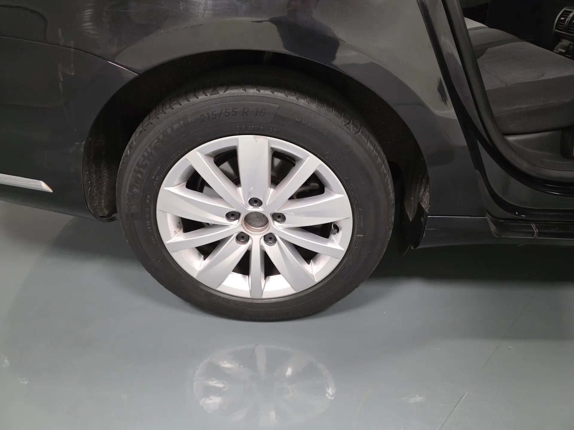 Volkswagen Passat 1.6 TDI Confortline 59