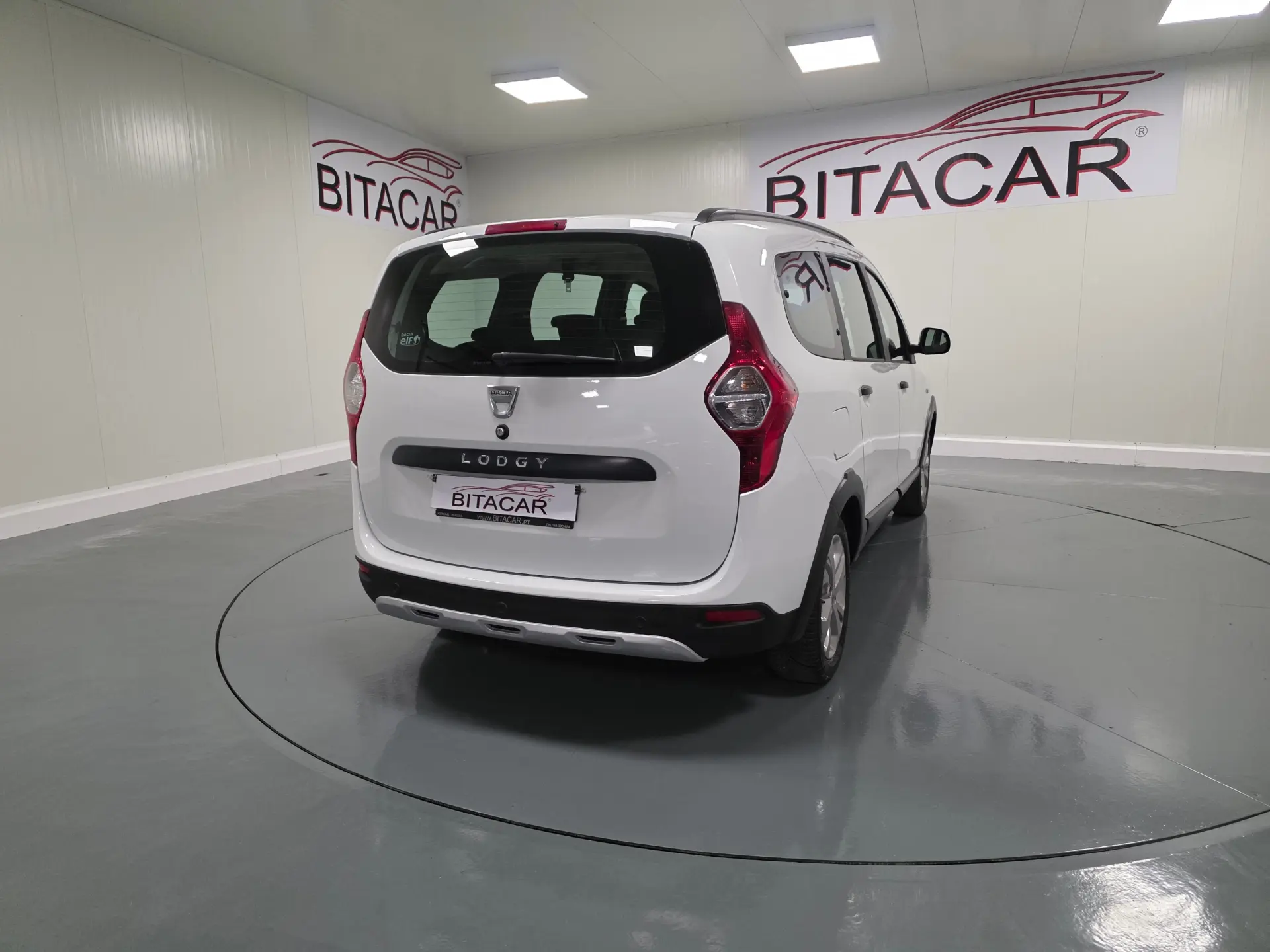 Dacia Lodgy 1.2 STEPWAY 32