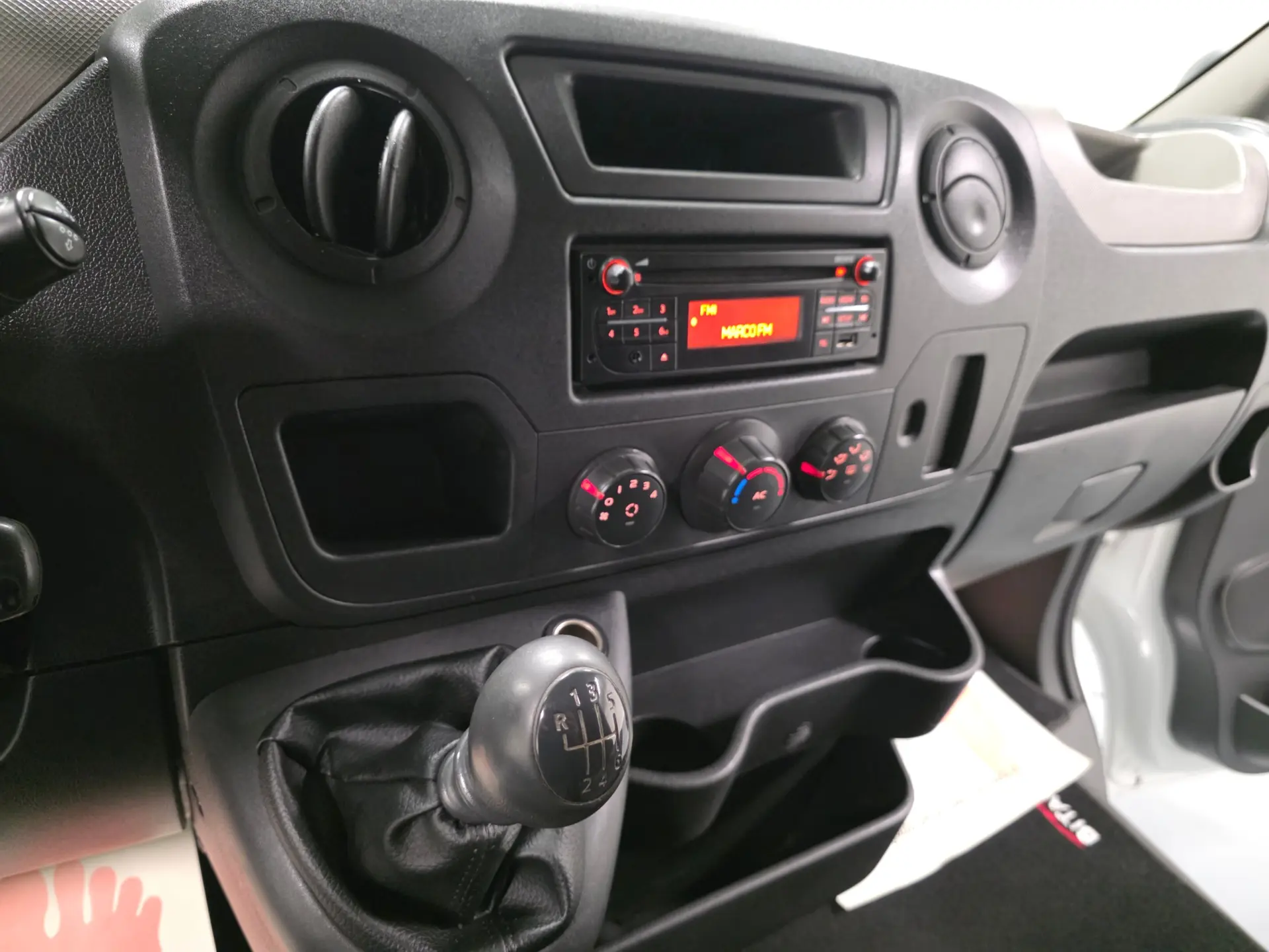 Renault Master 2.3 dCi L2H2 3.5T 76