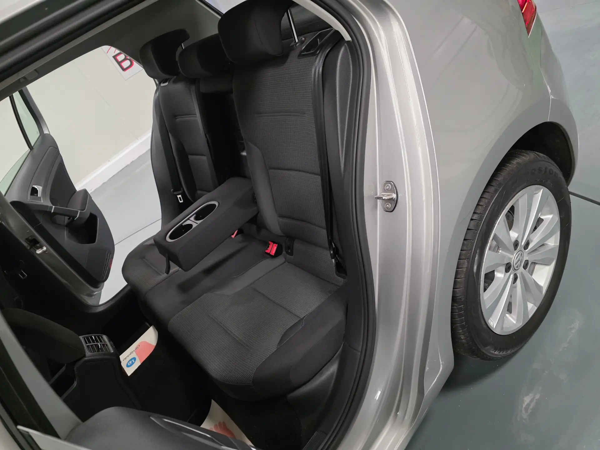 Volkswagen Golf 1.6 TDI CONFORTLINE 59