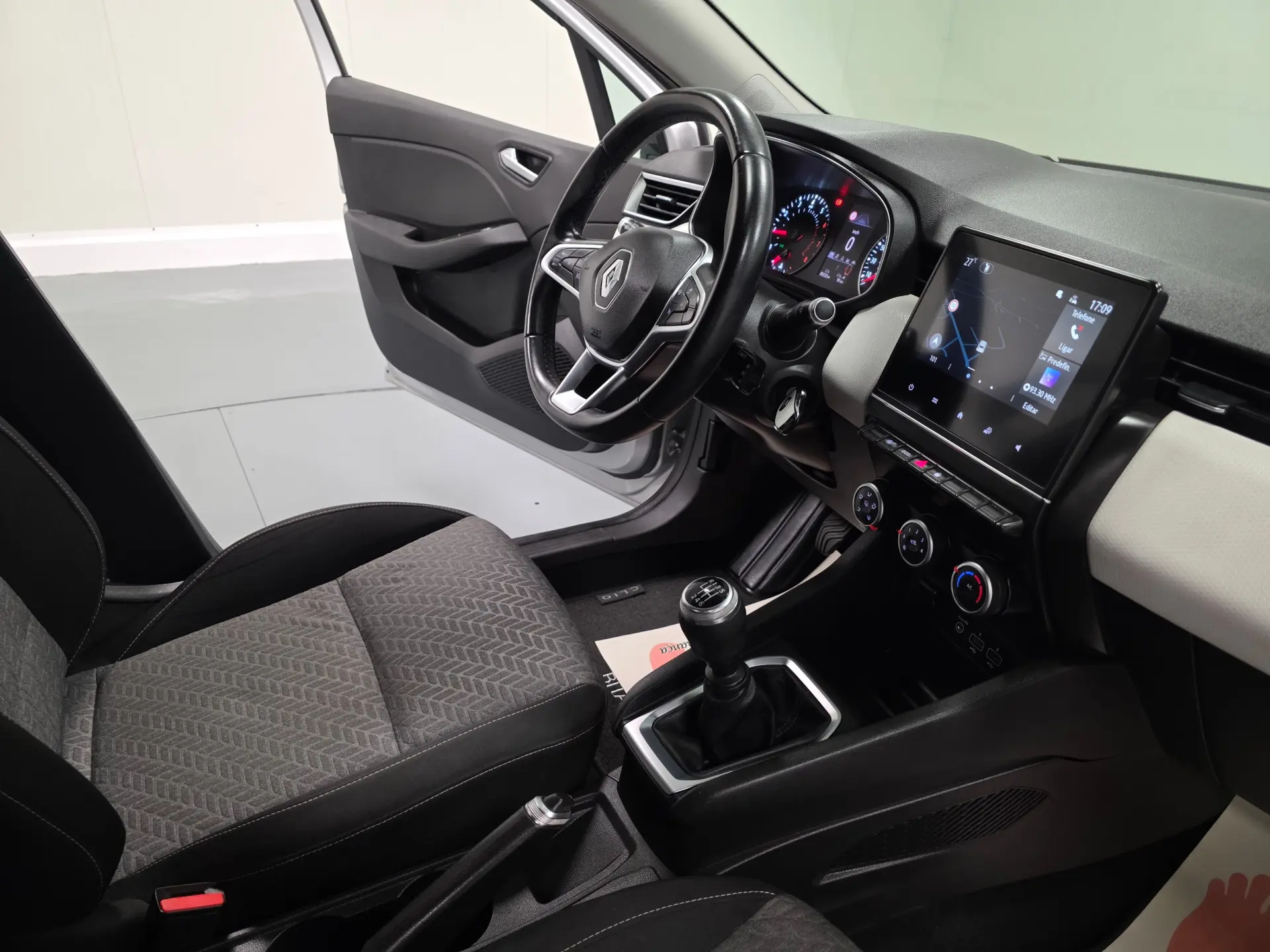 Renault Clio 1.0 TCE LIMITED 85