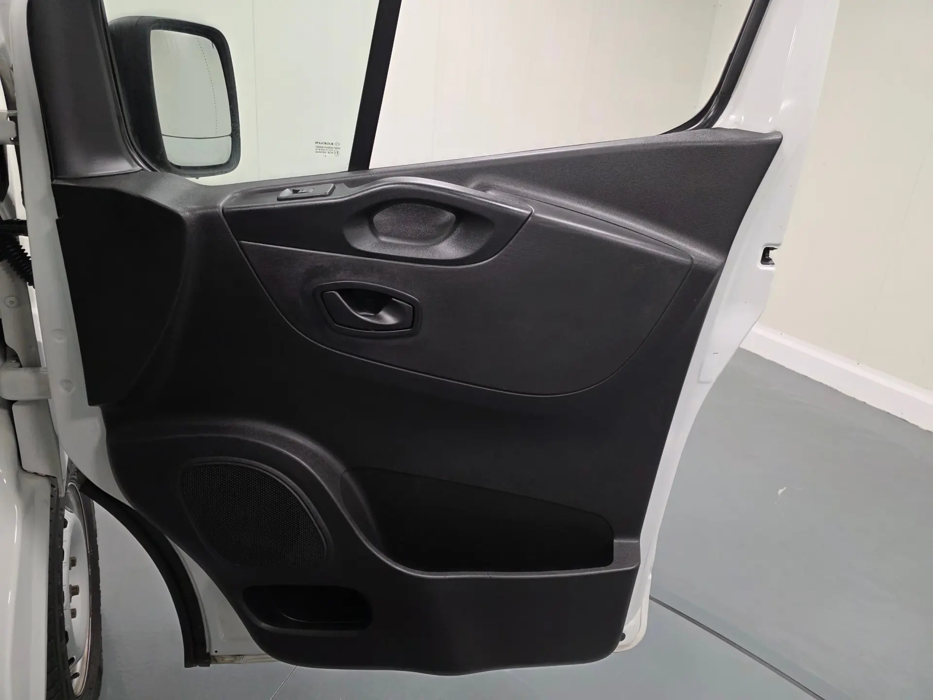 Renault Trafic 2.0 DCI L1H1 120CV IVA DEDUTIVEL 43