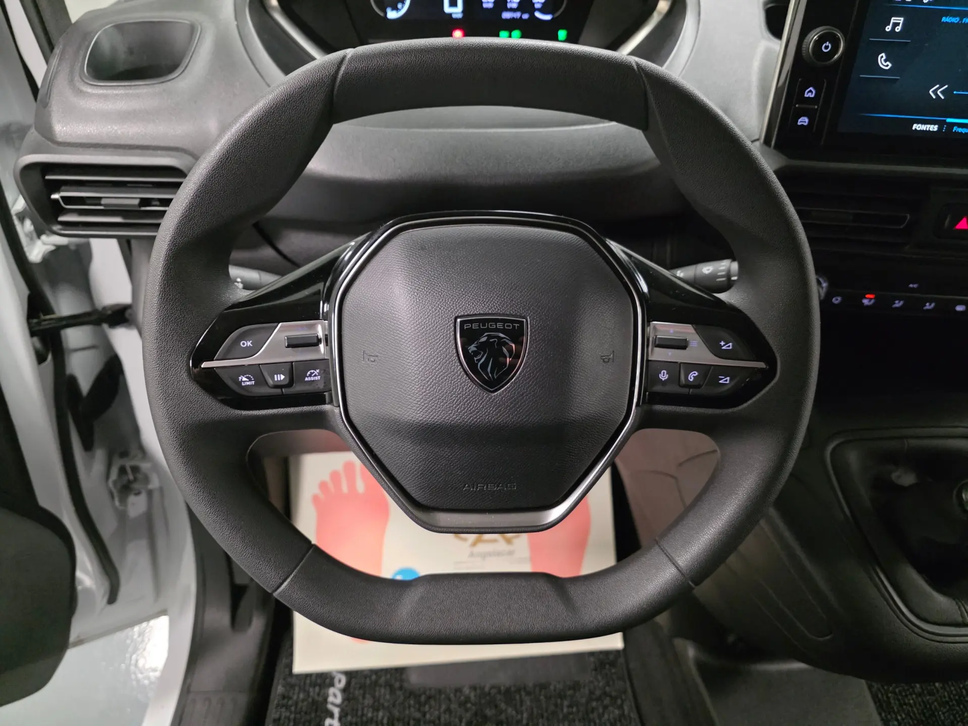 Peugeot Partner 1.5 BLUEHDI 100CV LONGA CAMARA TRASEIRA 98