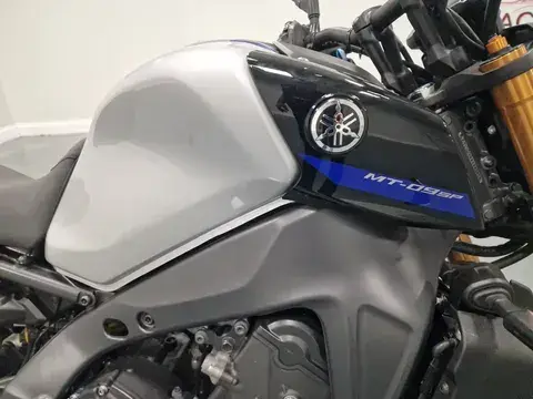 Yamaha MT-09 SP 11