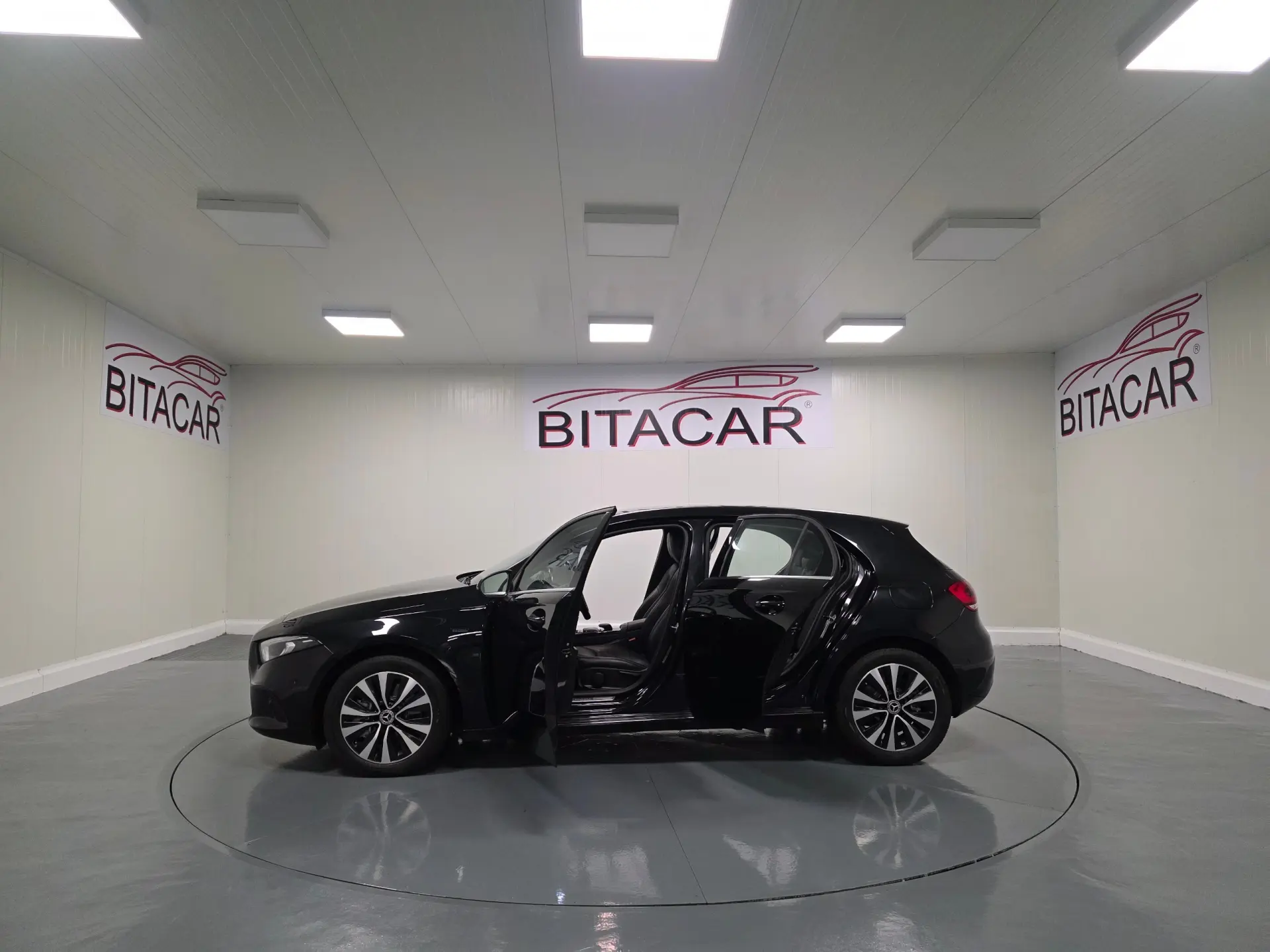 Mercedes-Benz A 250 e Style Plus 24
