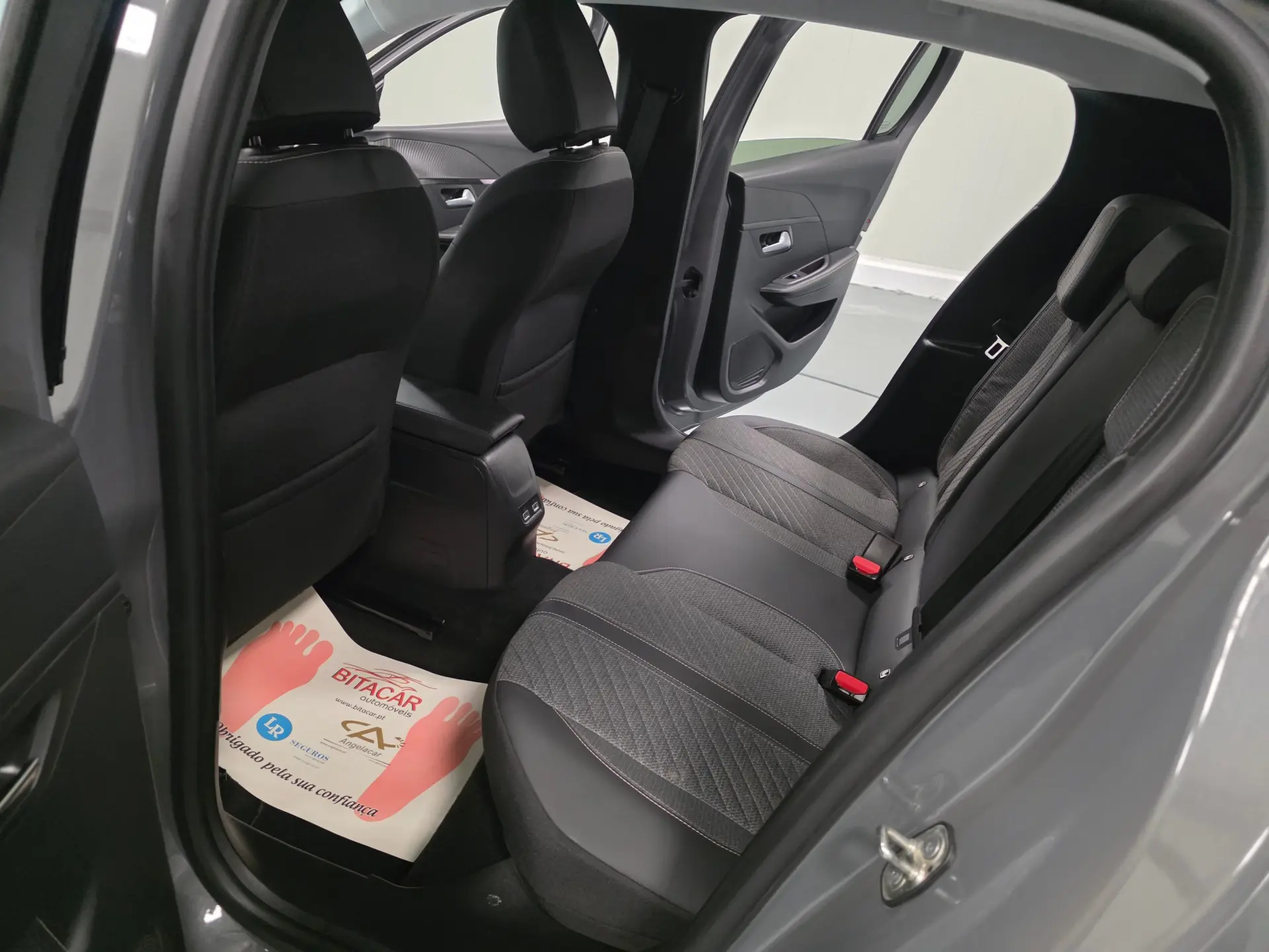 Peugeot 208 ALLURE 60