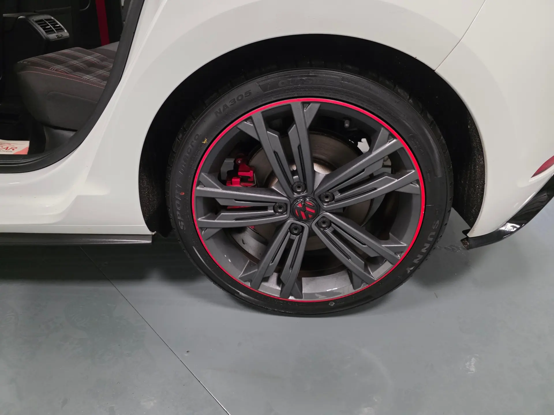 Volkswagen Golf 2.0 TSI GTI DSG Performance 44