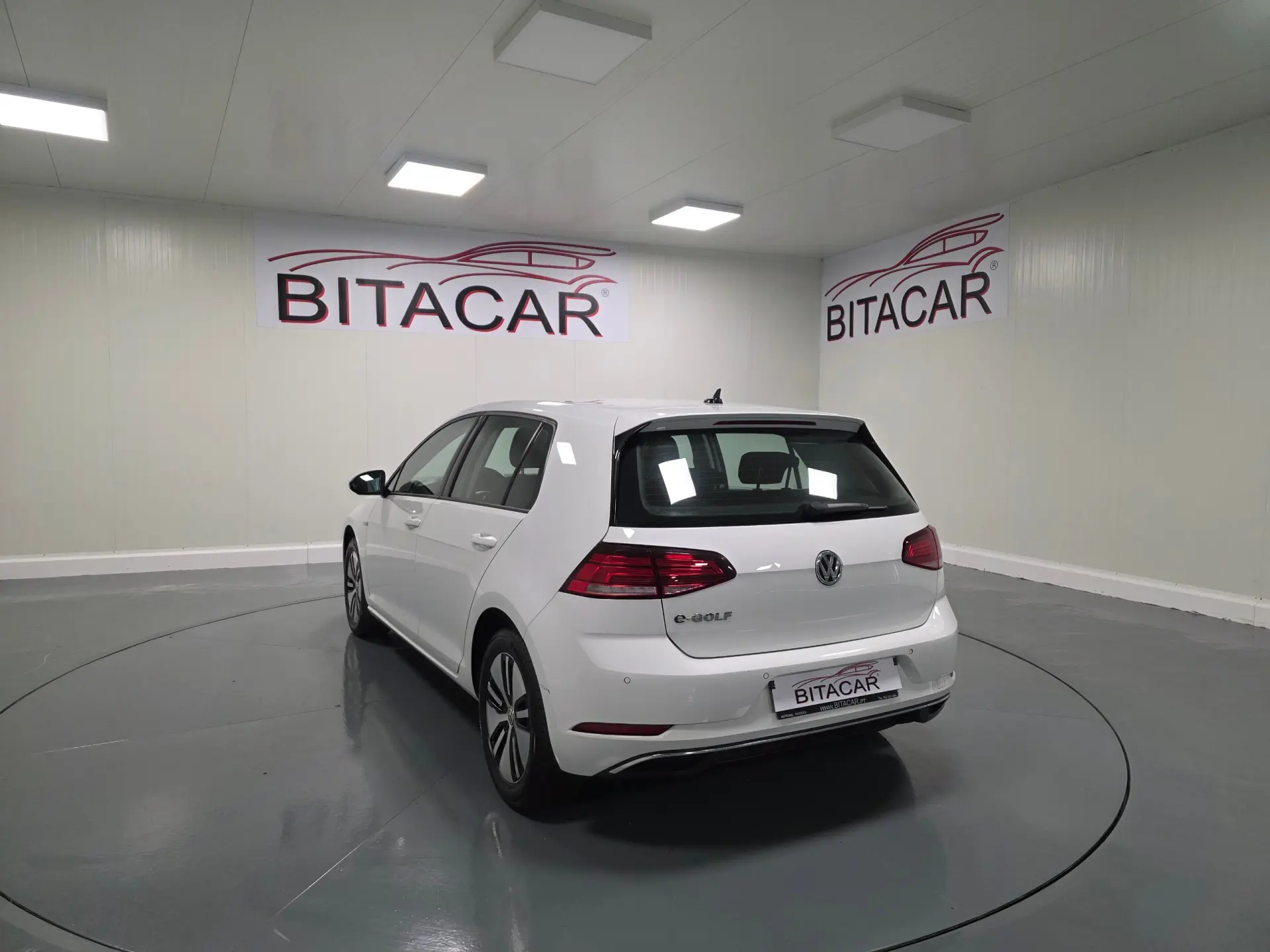 Volkswagen e-Golf AC/DC 19