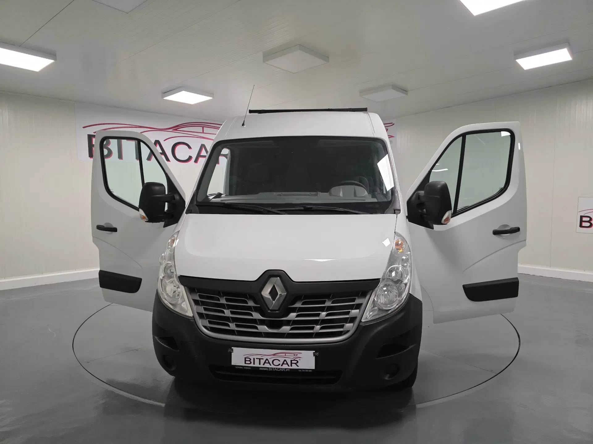 Renault Master 2.3 dCi L2H2 3.5T 21