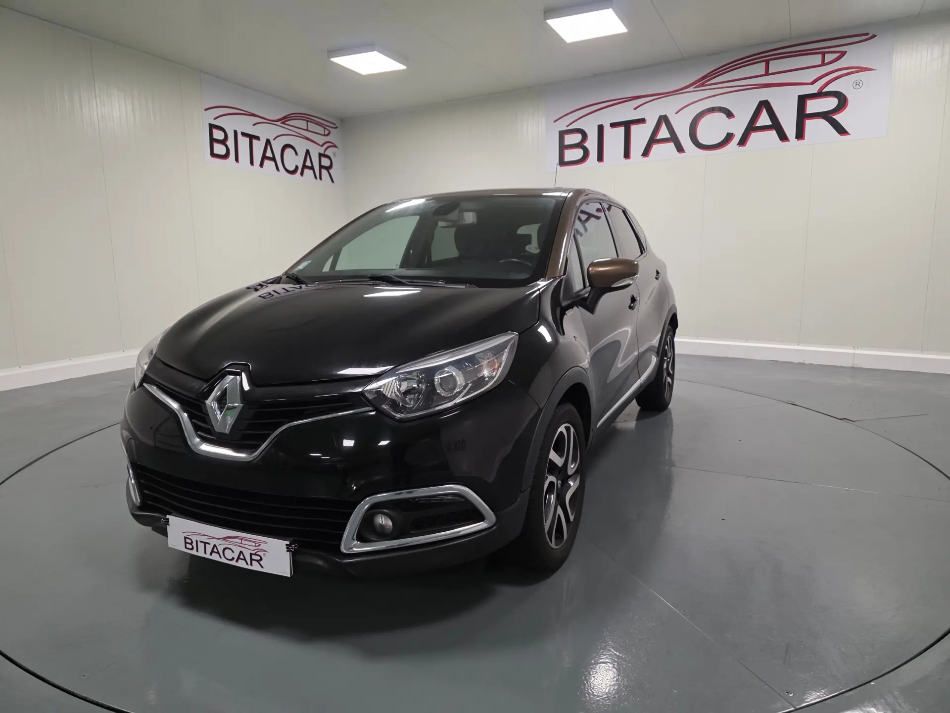 Renault Captur 1.5 dCi Exclusive 16