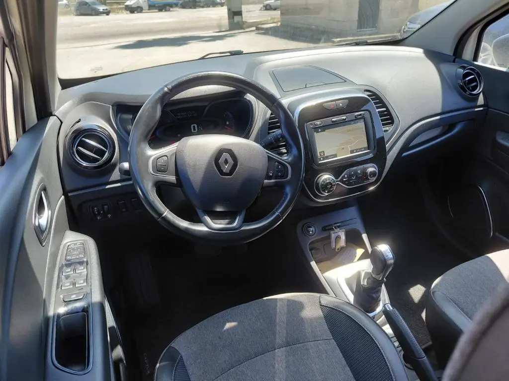 Renault Captur 1.5 DCI EXCLUSIVE 11
