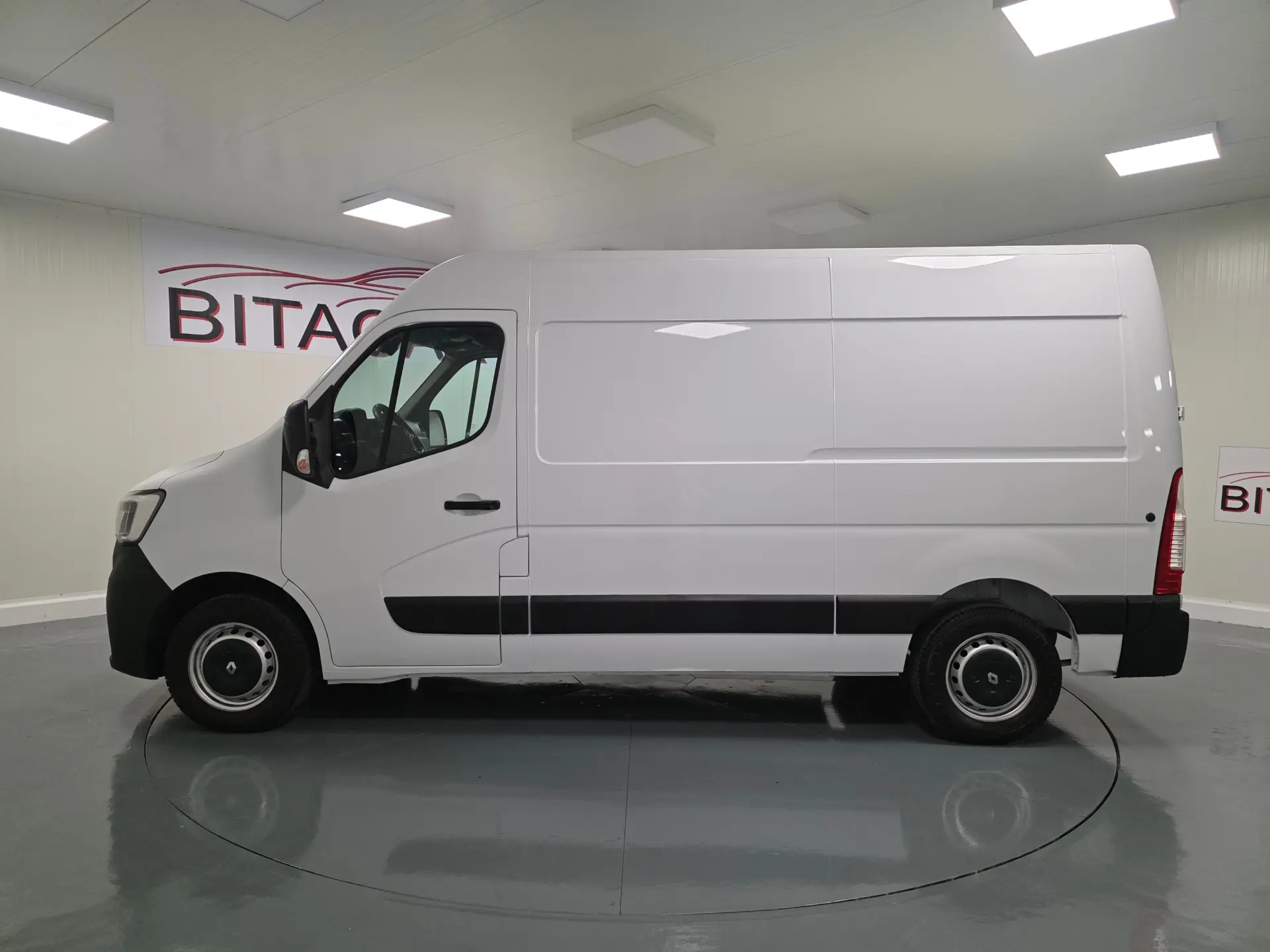 Renault Master L2H2 135CV GPS CAM TRASEIRA IVA DEDUTIVEL 20