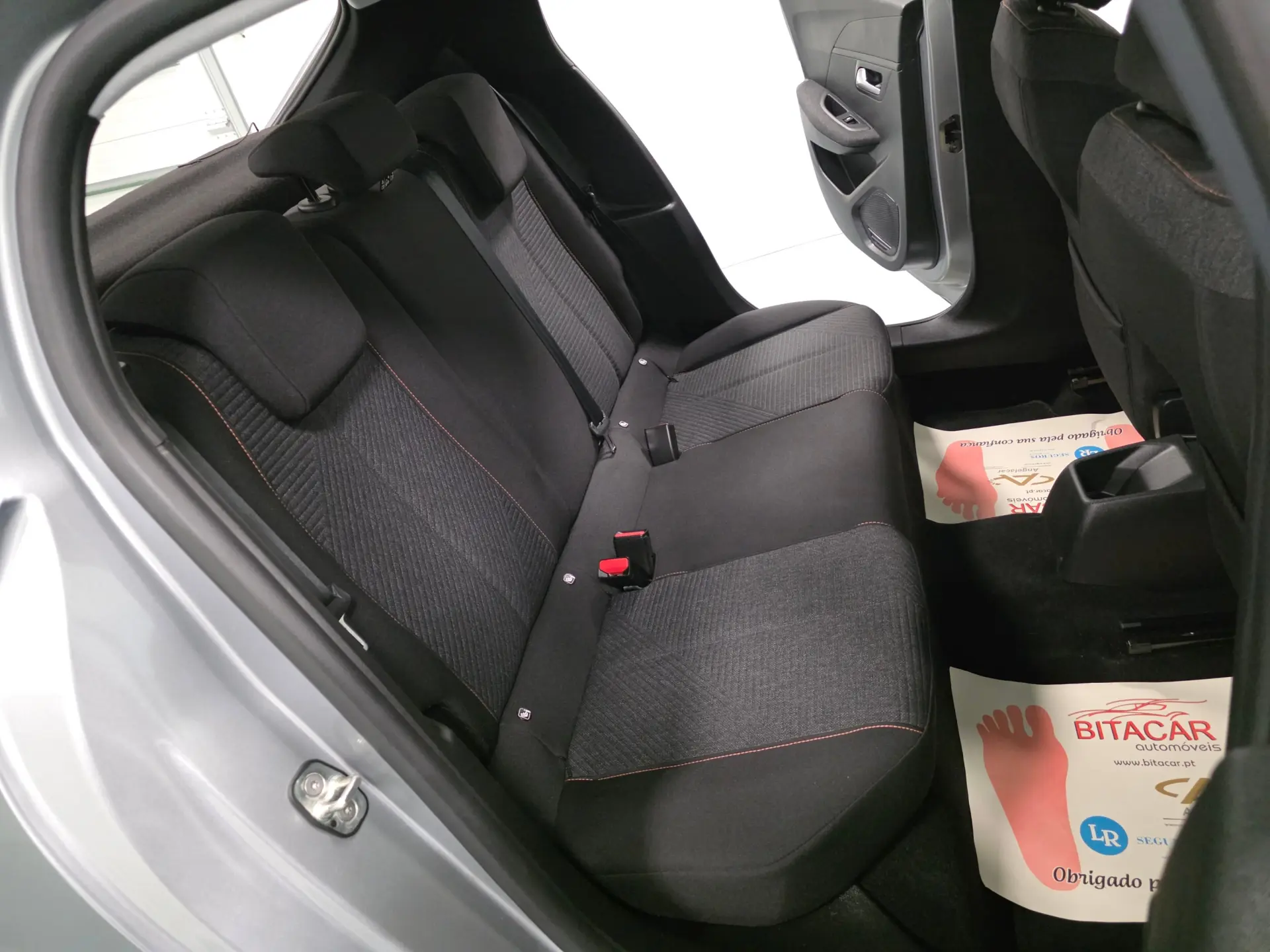 Peugeot 208 1.2 STYLE 56