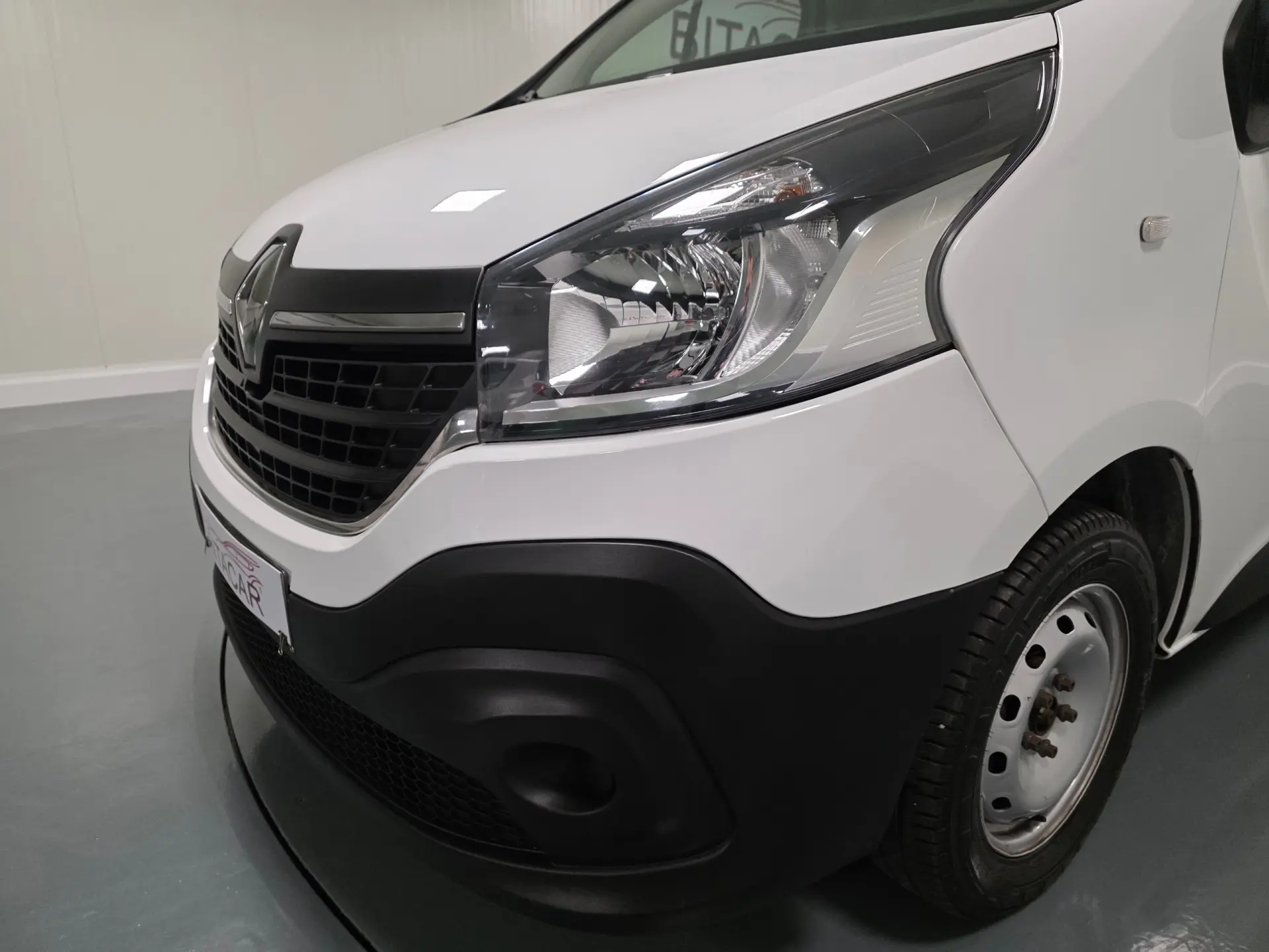 Renault Trafic 2.0 DCI L1H1 120CV IVA DEDUTIVEL 10