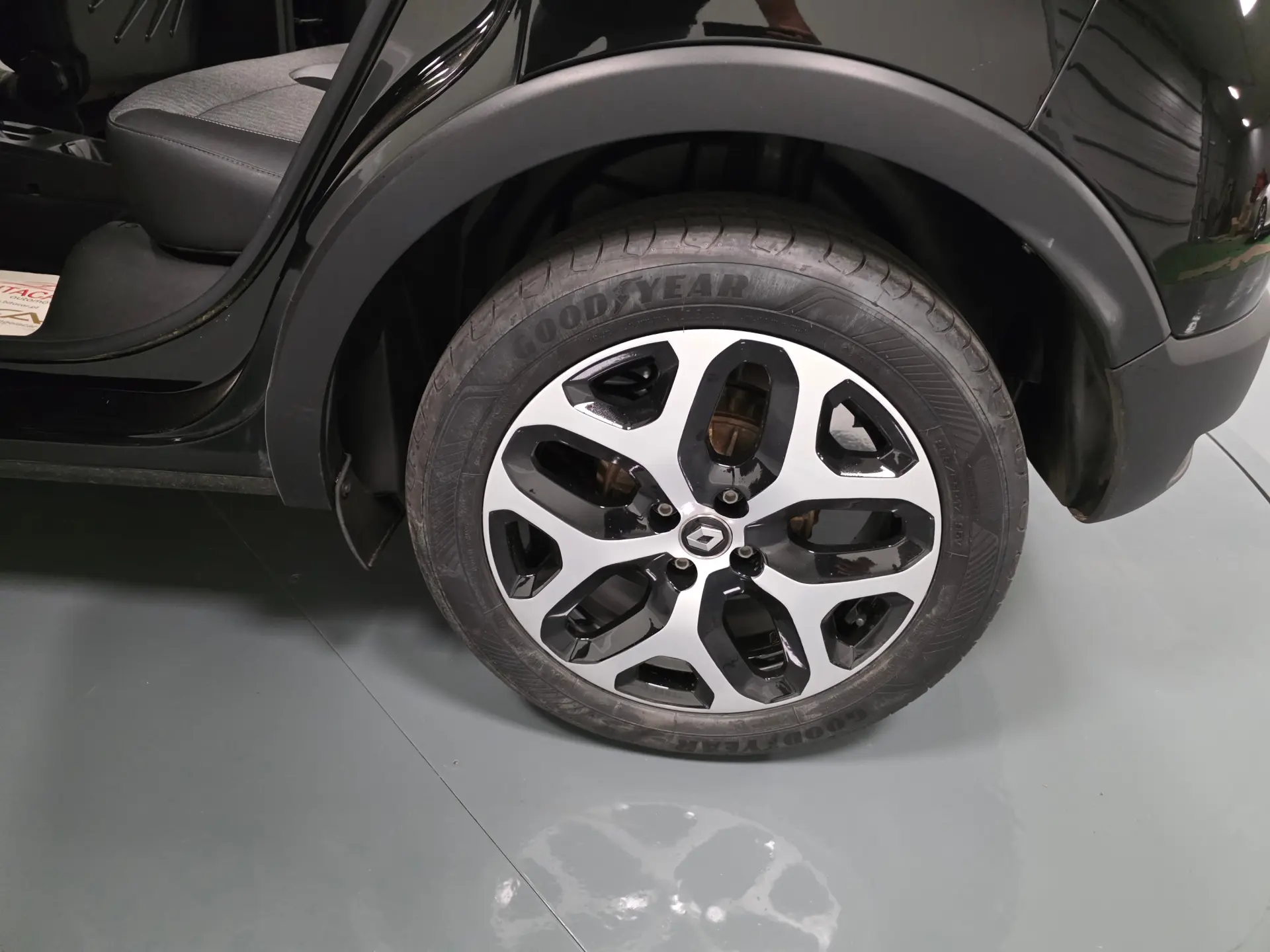 Renault Captur 1.5 DCI EXCLUSIVE 18