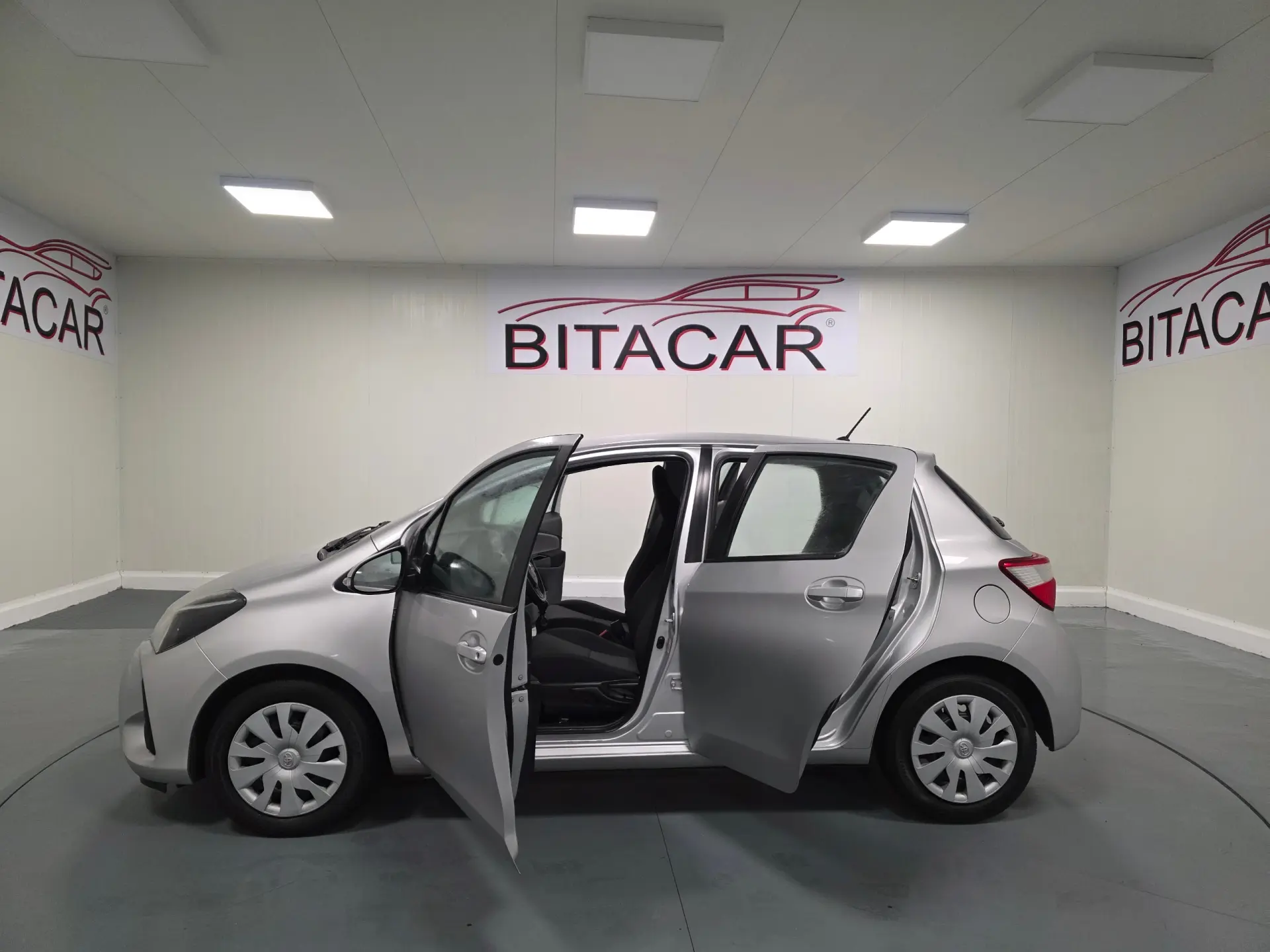 Toyota Yaris 1.4 D-4D ACtive+AC 17