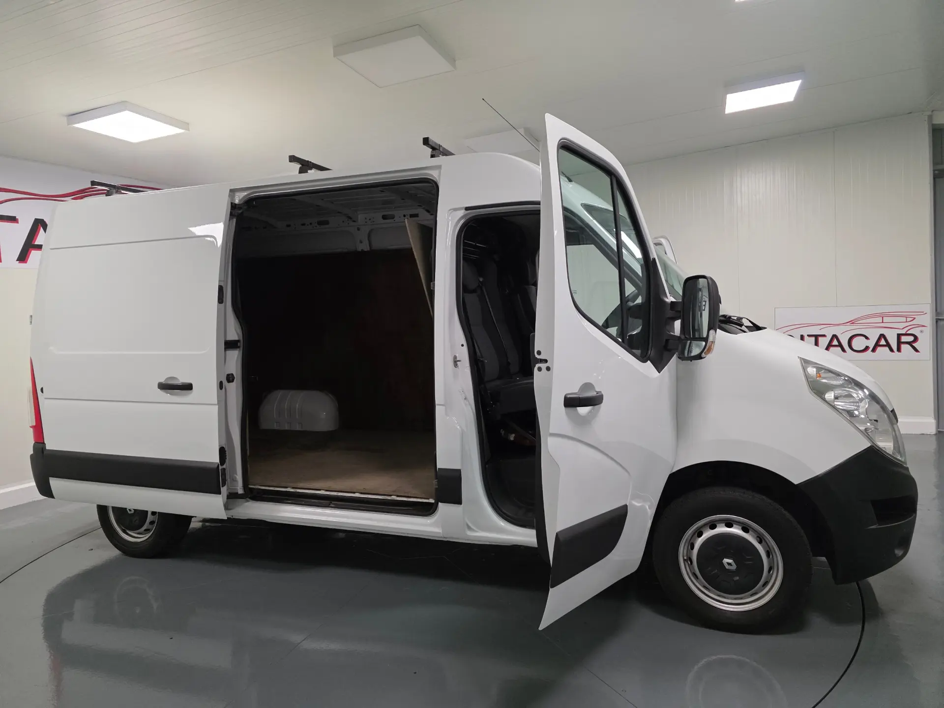 Renault Master 2.3 dCi L2H2 3.5T 17