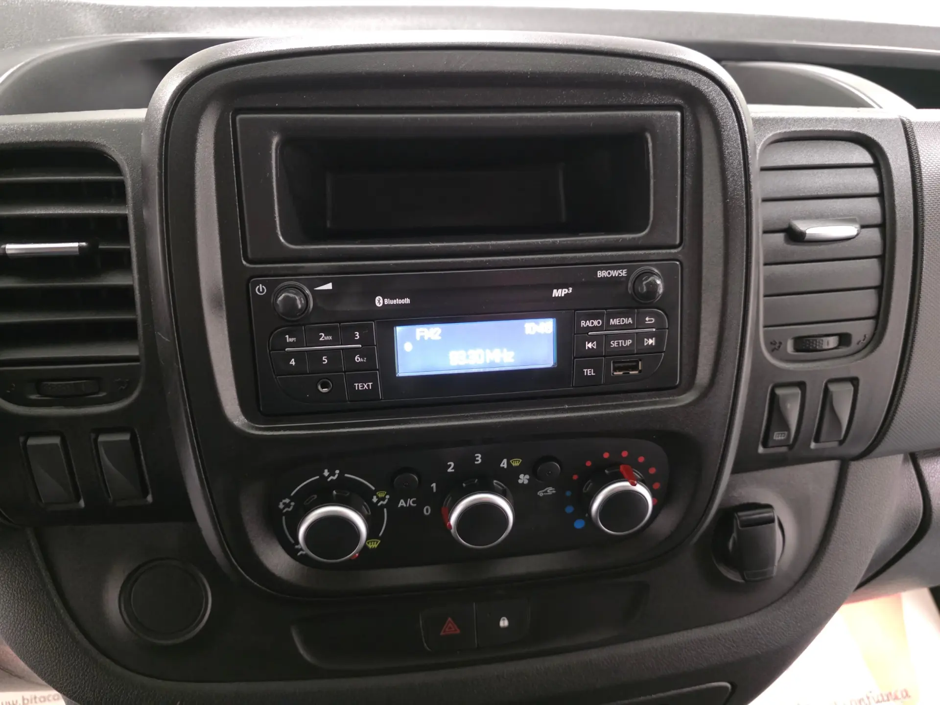 Renault Trafic 2.0 DCI L1H1 120CV IVA DEDUTIVEL 67