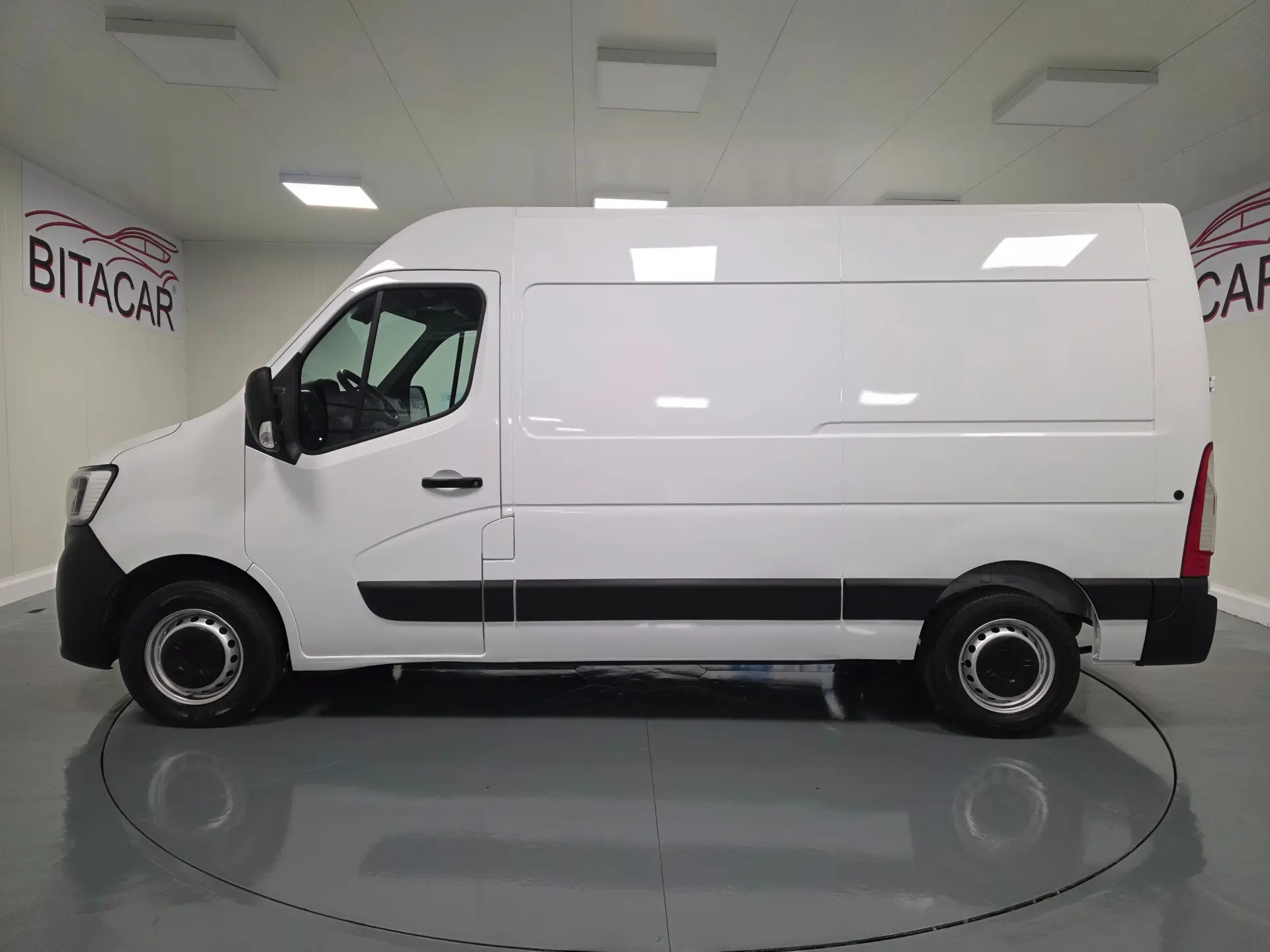 Renault Master L2H2 2.3 DCI 135CV GPS IVA DEDUTIVEL 13