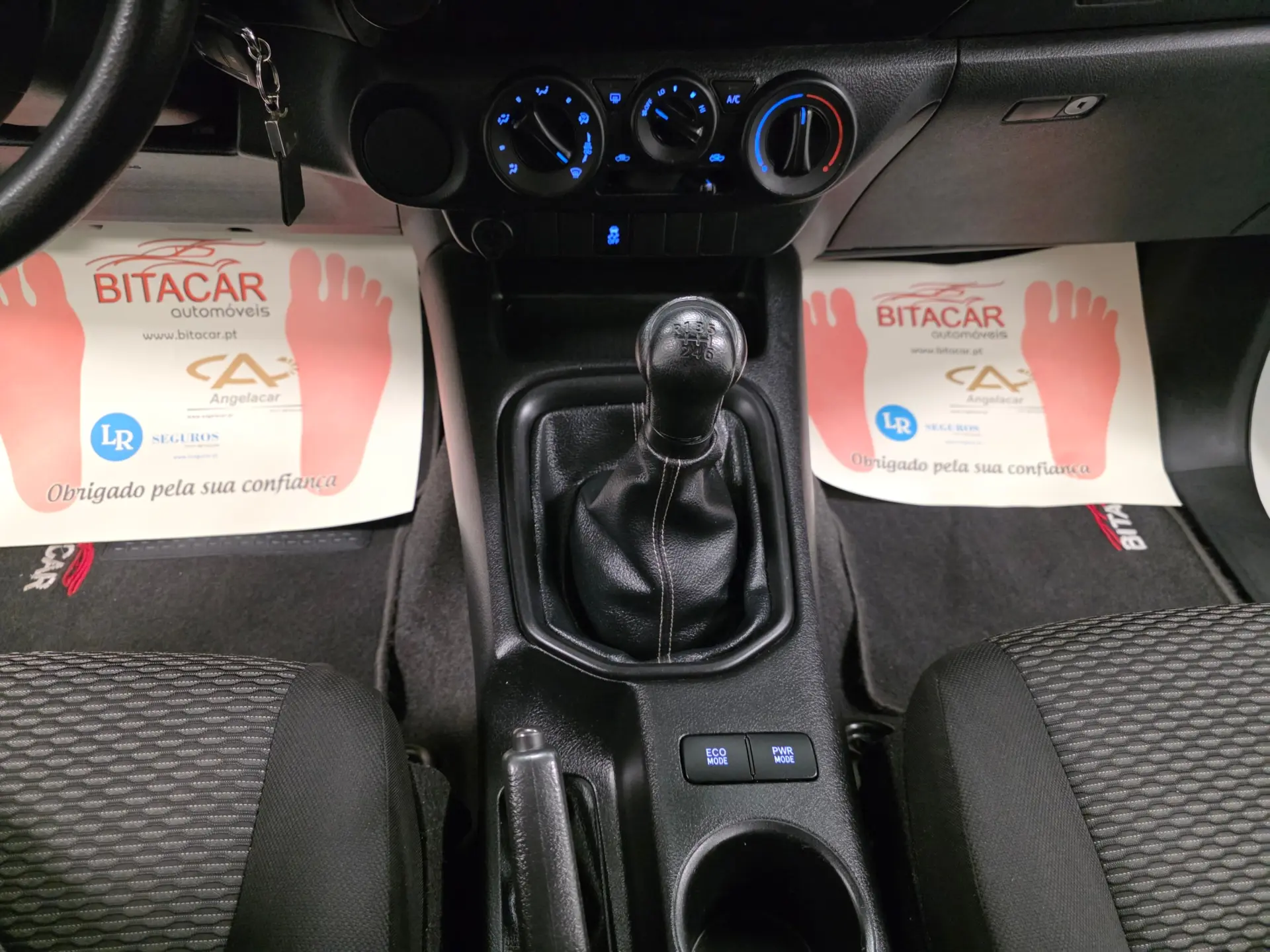 Toyota Hilux 2.4 D-4D 2WD CD 12